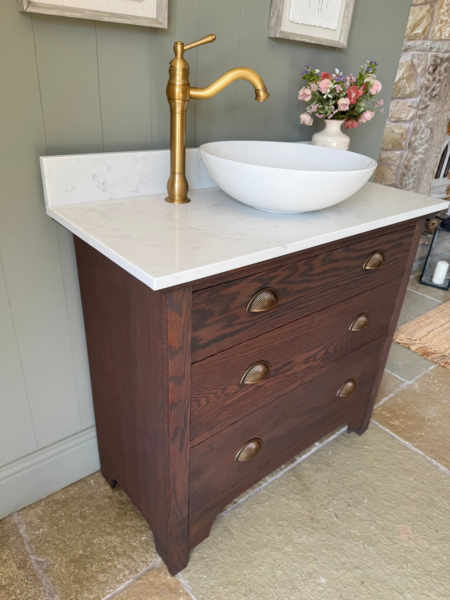 Vintage Vanity Sink in a Classic Dark Oak, Quartz top, Upstand and basin.