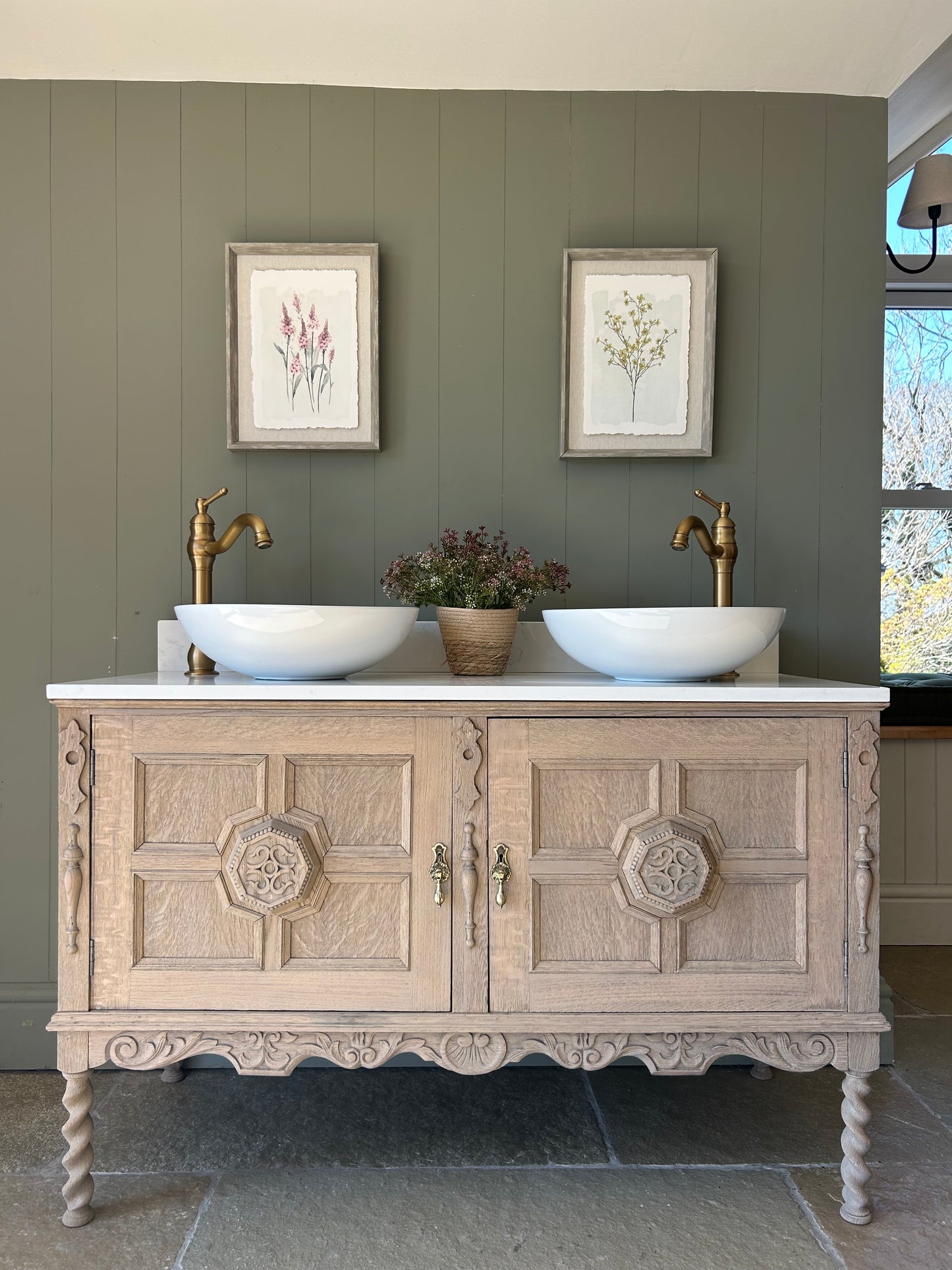 Ornate Vintage Double Vanity Sink, quartz top, Upstand and basins. 121cm wide