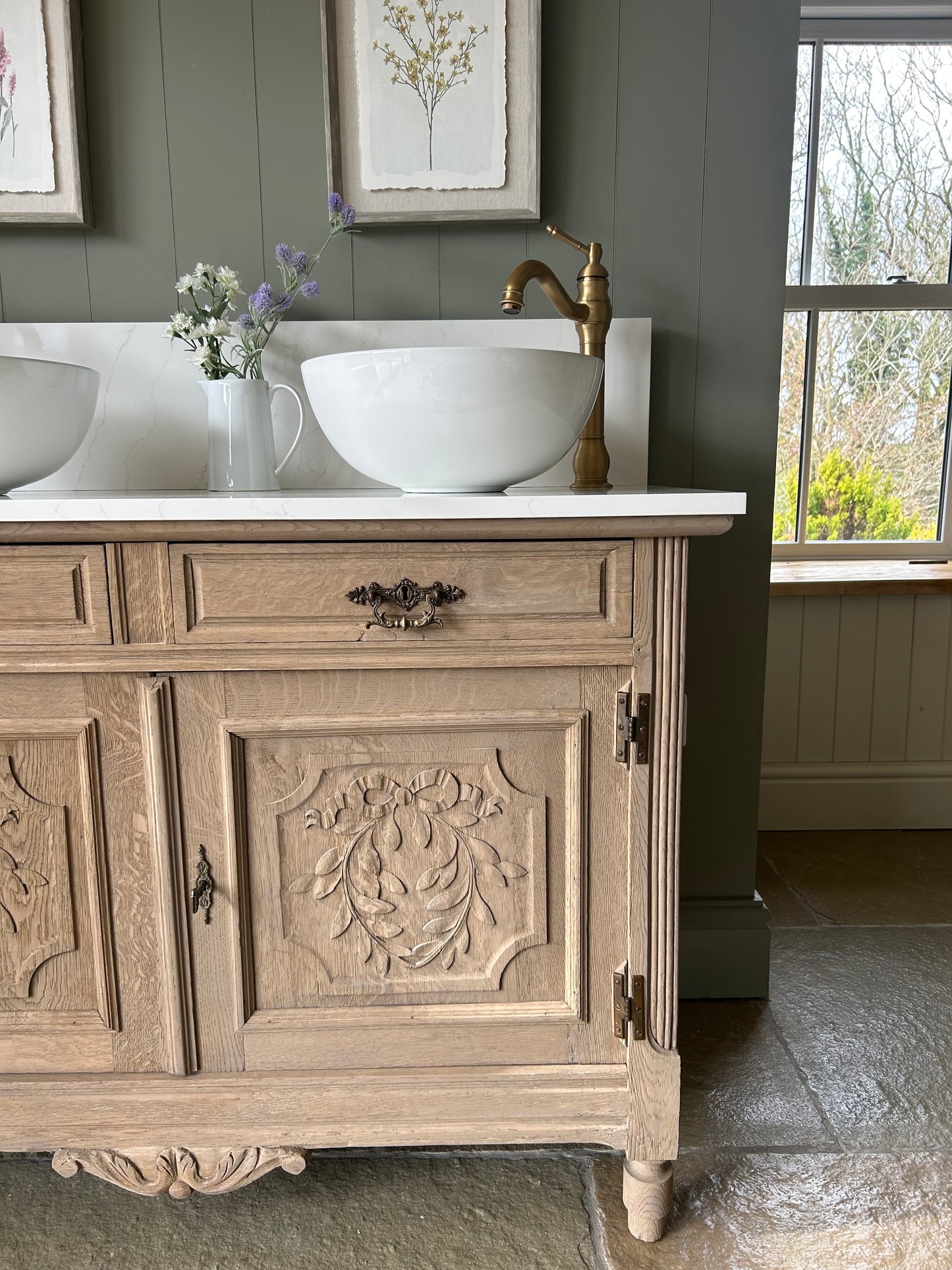 Vintage Double Vanity Sink with Marble / Quartz top and Upstand.
