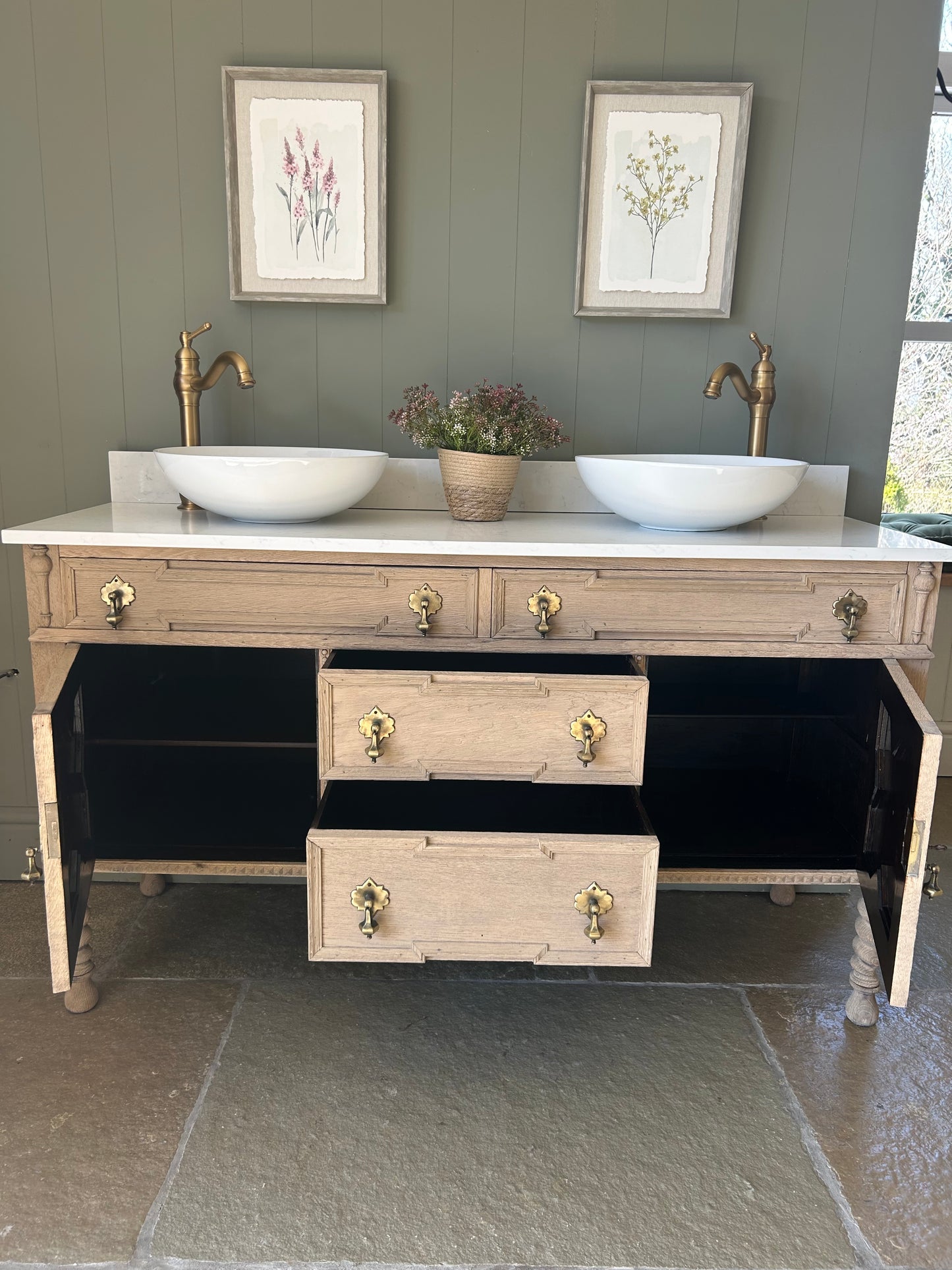 Vintage Oak Double vanity sink (147cm wide) quartz top, Upstand and basins