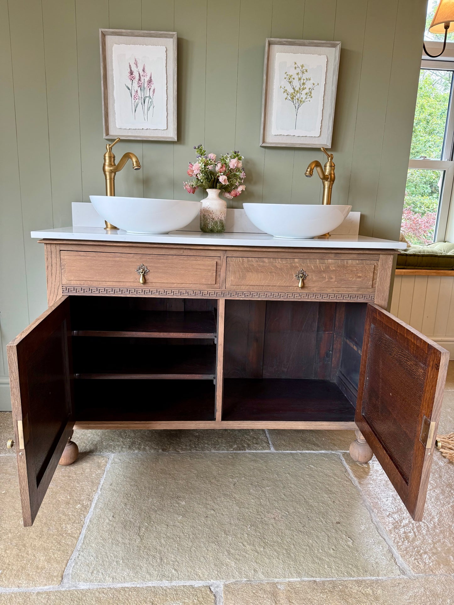 Vintage Oak Double Vanity Sink, Quartz top, Upstand and basins. (124cm wide)