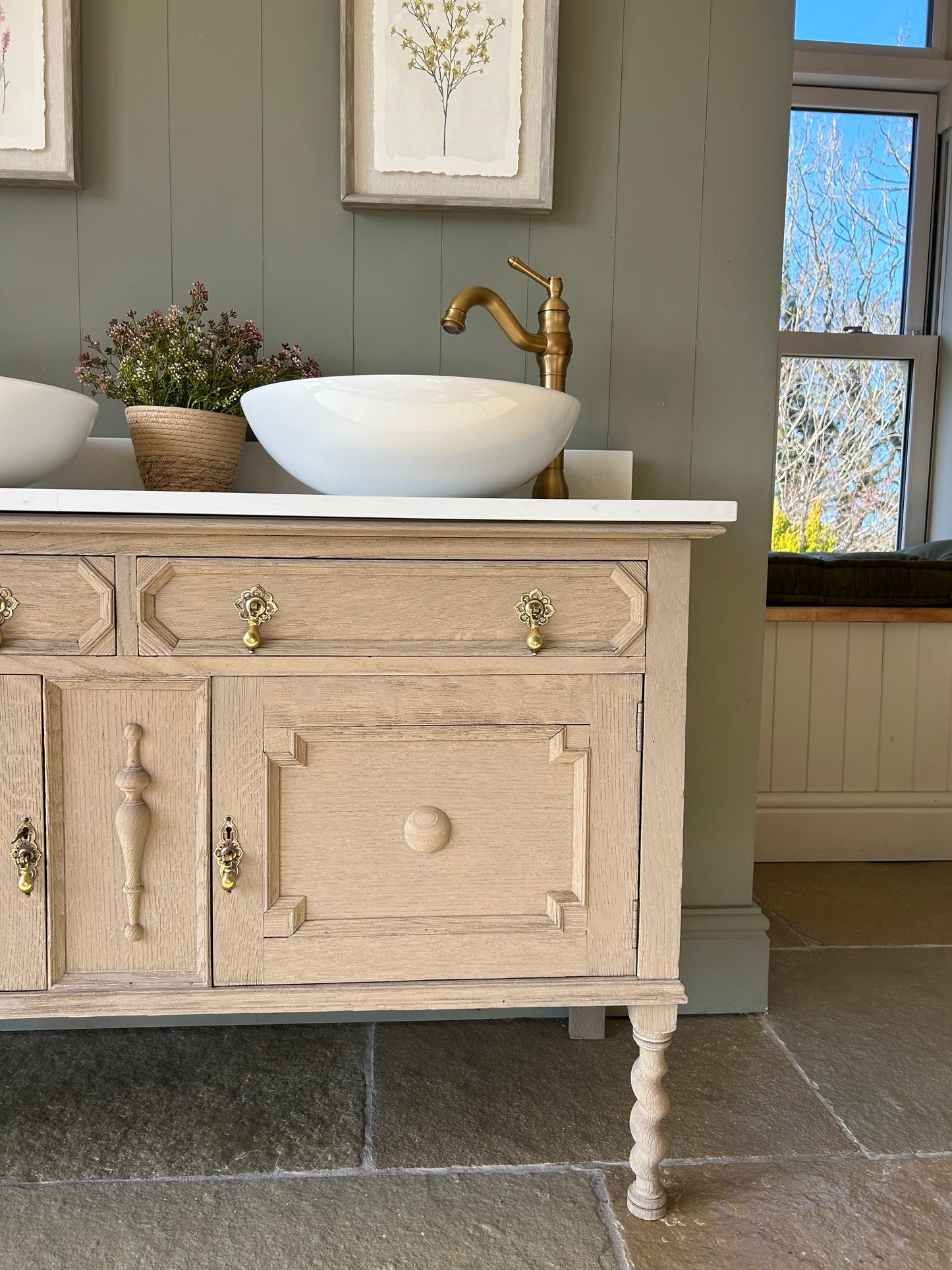 Double Vanity Sink, Solid Weathered Oak with basins, quartz top and Upstand. 123cm wide