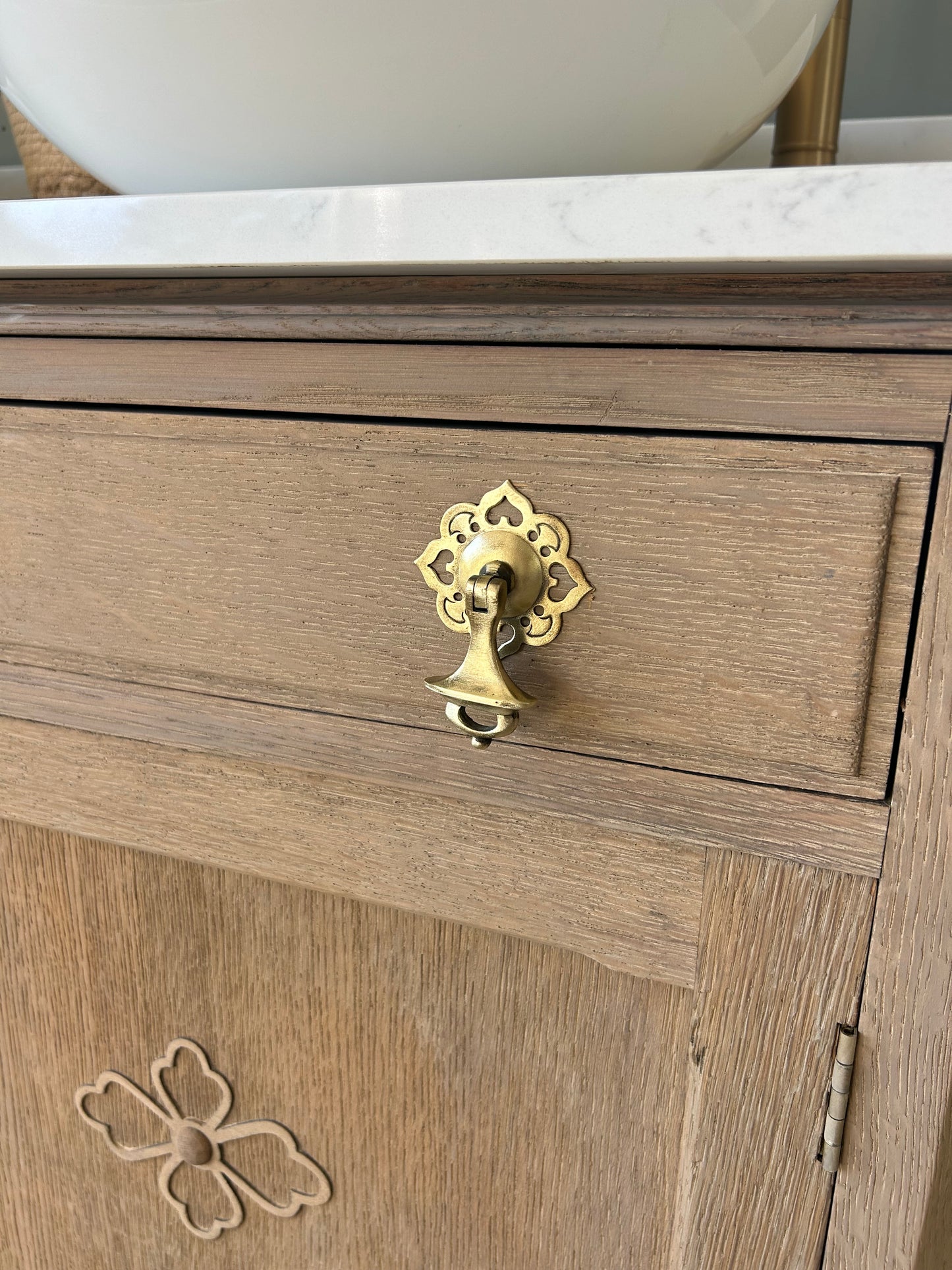 Vintage Double Vanity Sink, Quartz top, Upstand and basins 123cm wide