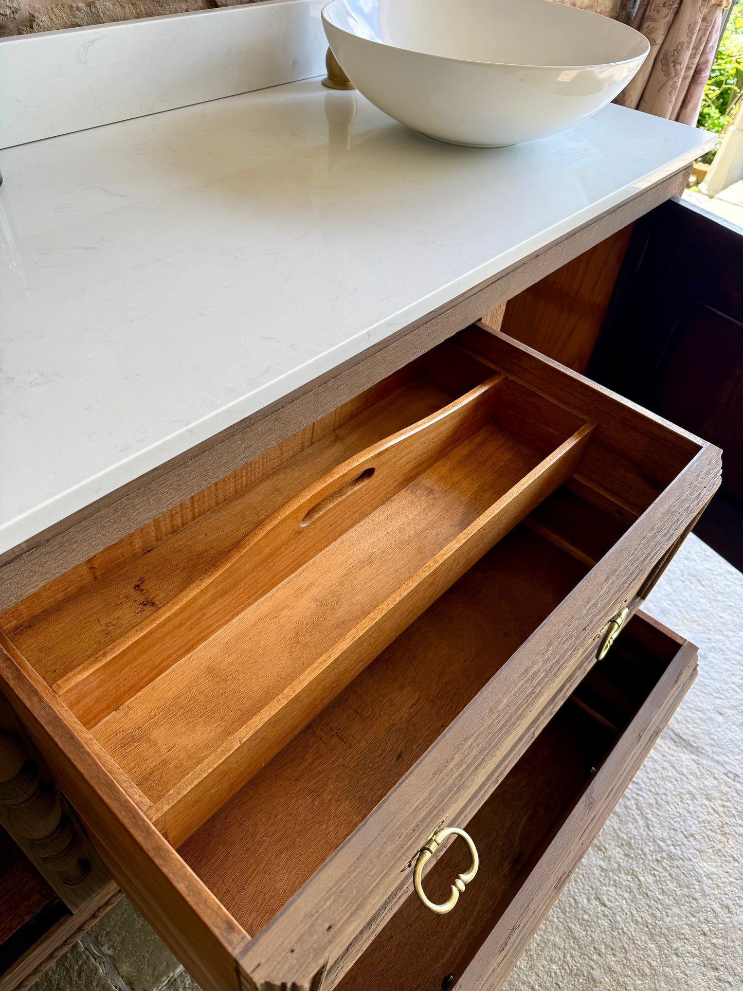 Large Vintage Double Oak Vanity Sink Unit, Quartz Top, Upstand and Basins (170cm wide)