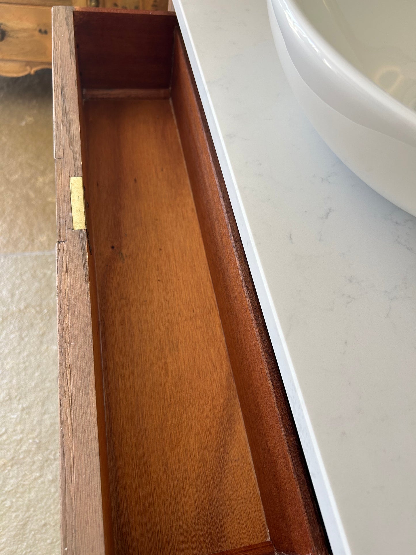 Vintage Single Mid Oak Vanity Sink, Quartz top, Upstand and basin (78cm wide)