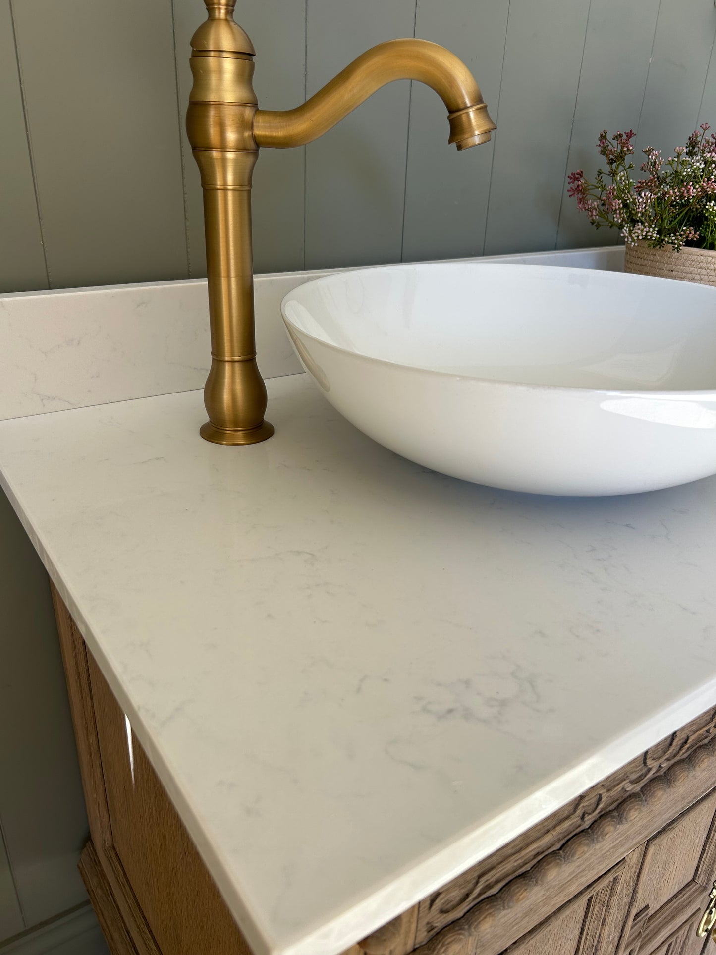 Vintage Solid Oak Vanity Sink, Quartz top, Upstand and basins. 155cm wide