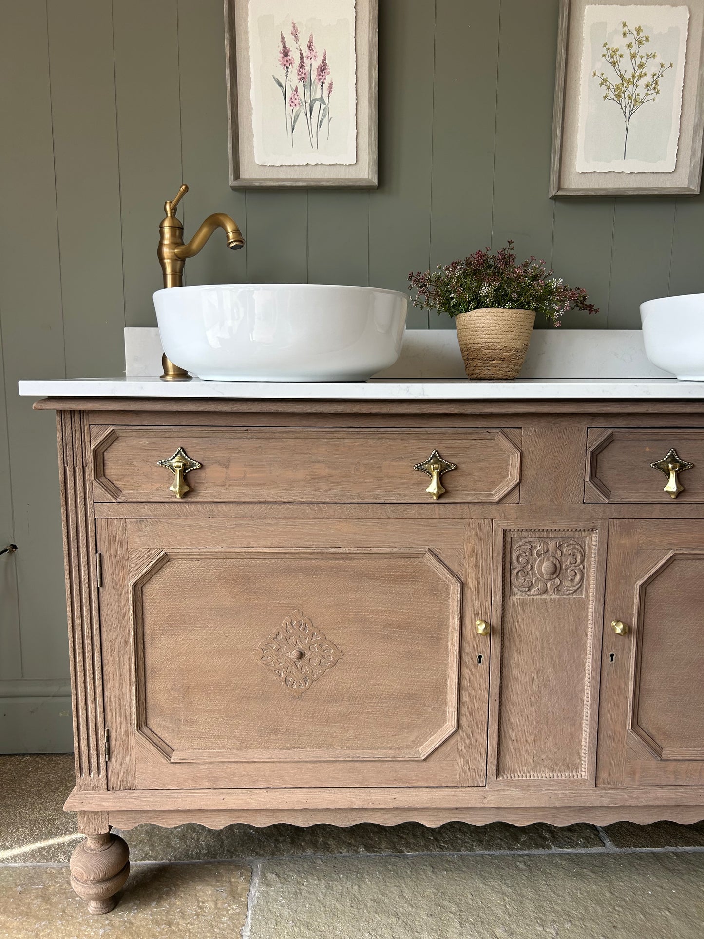 Vintage Double Vanity Sink, Solid Oak, Carrara Quartz top, basins and Upstand. (152cm wide)