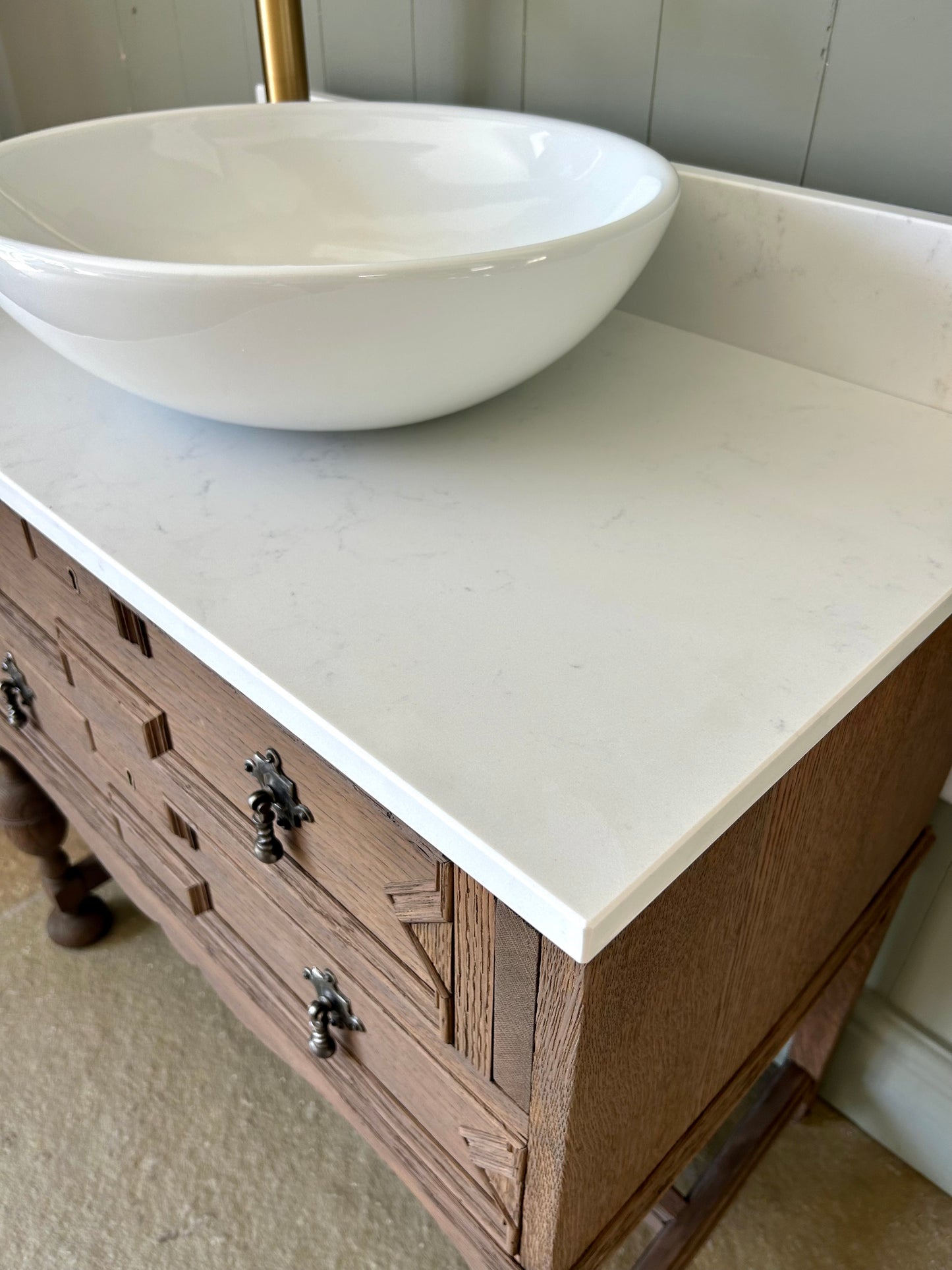 Vintage Single Mid Oak Vanity Sink, Quartz top, Upstand and basin (78cm wide)