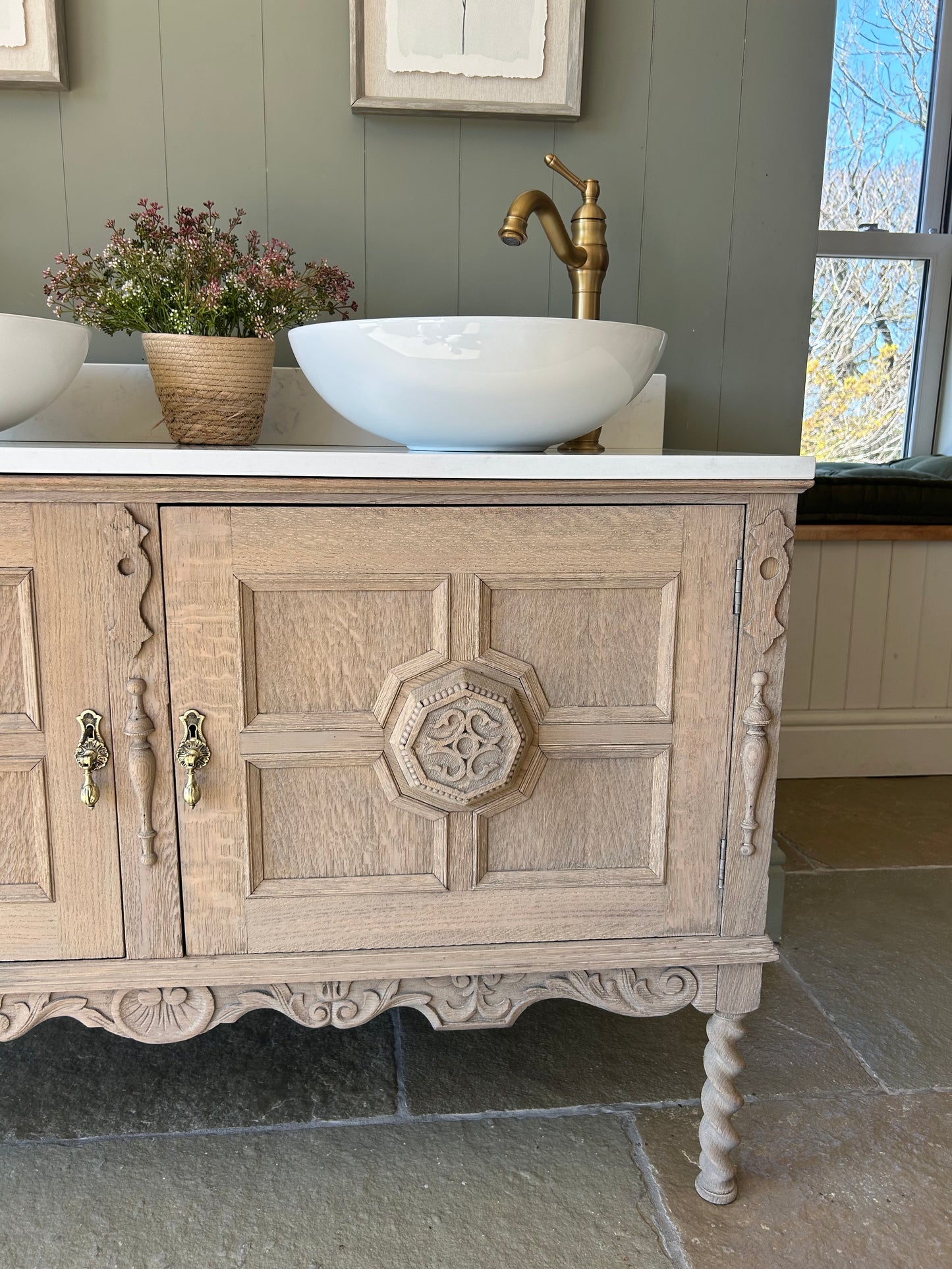Ornate Vintage Double Vanity Sink, quartz top, Upstand and basins. 121cm wide