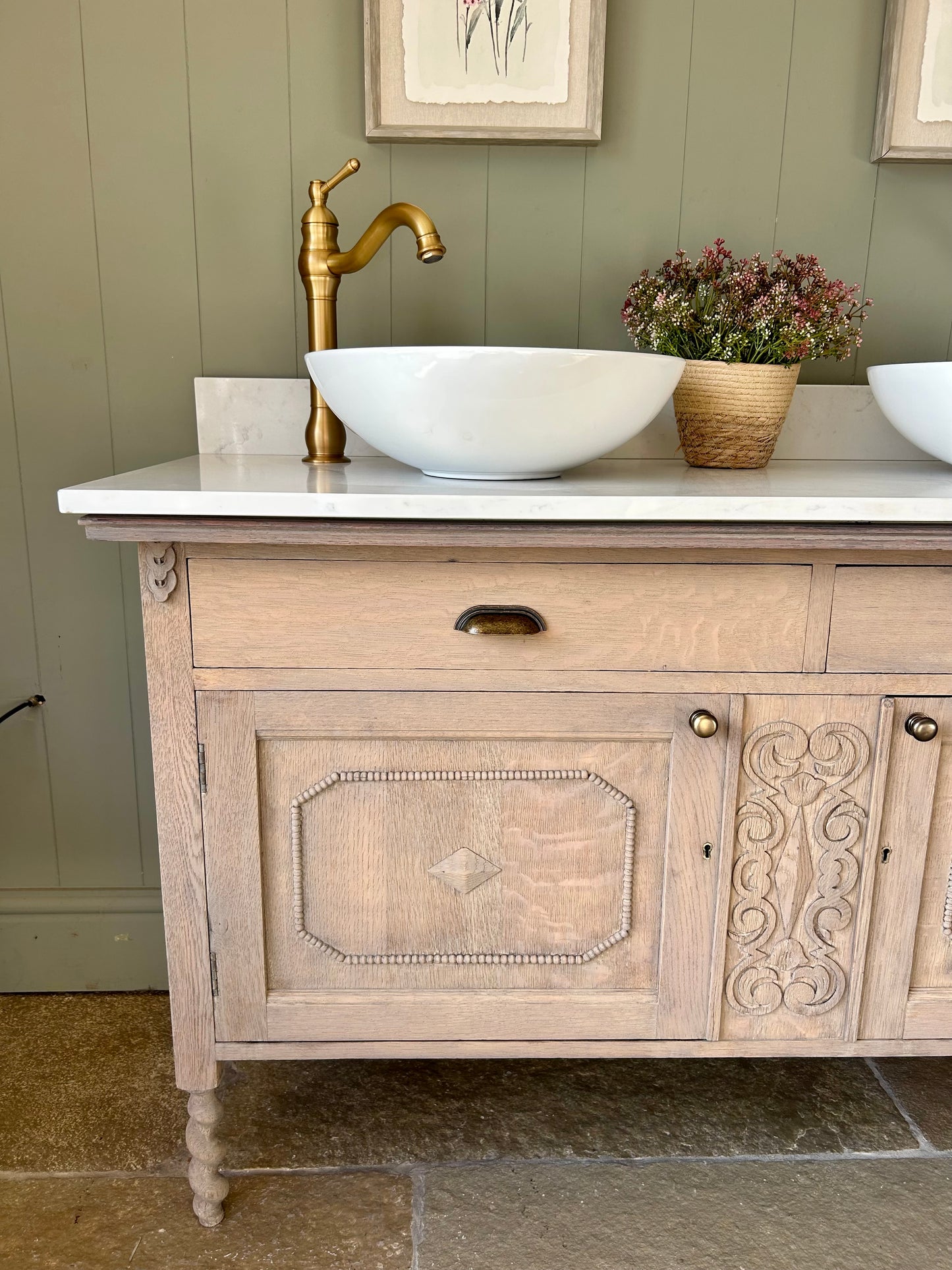 140cm Double Vanity Sink in Solid Weathered Oak, quartz top, basins and Upstand