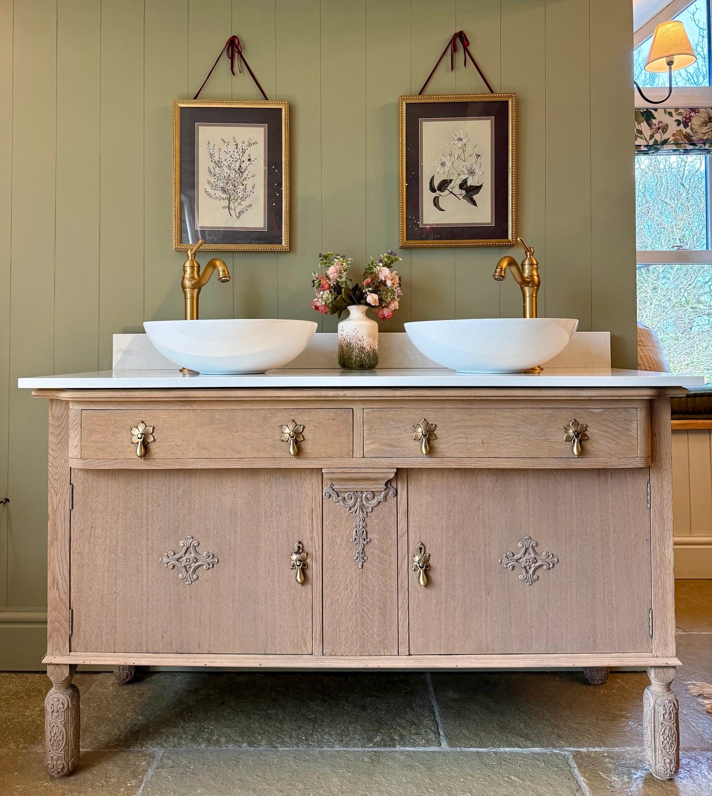 Solid Oak Vintage Double Vanity Sink Unit, Carrara Quartz Top, Upstand and basins (139cm)
