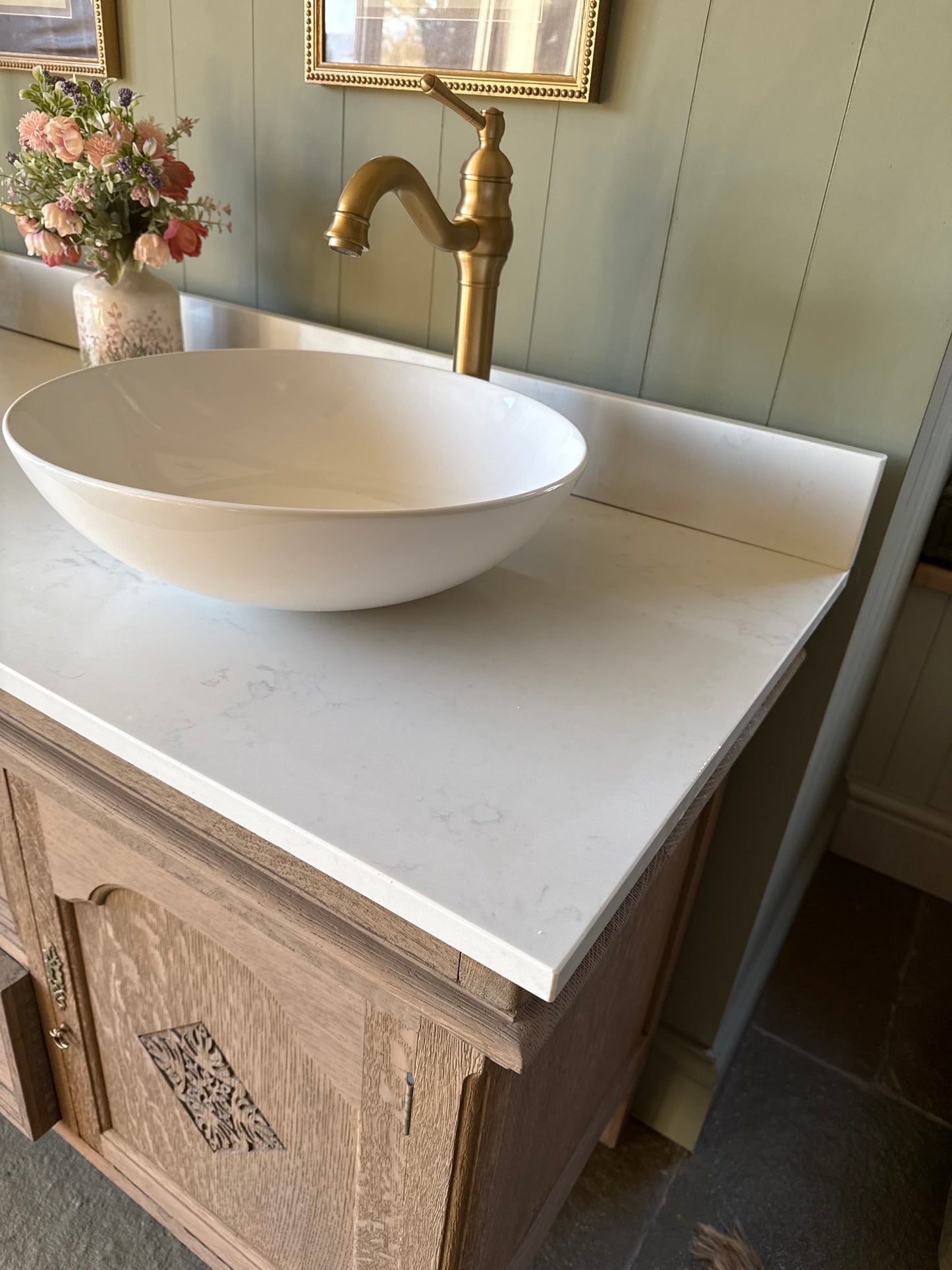 Large Vintage Vanity Sink, Carrara Quartz top, Upstand and two basins (168cm wide)