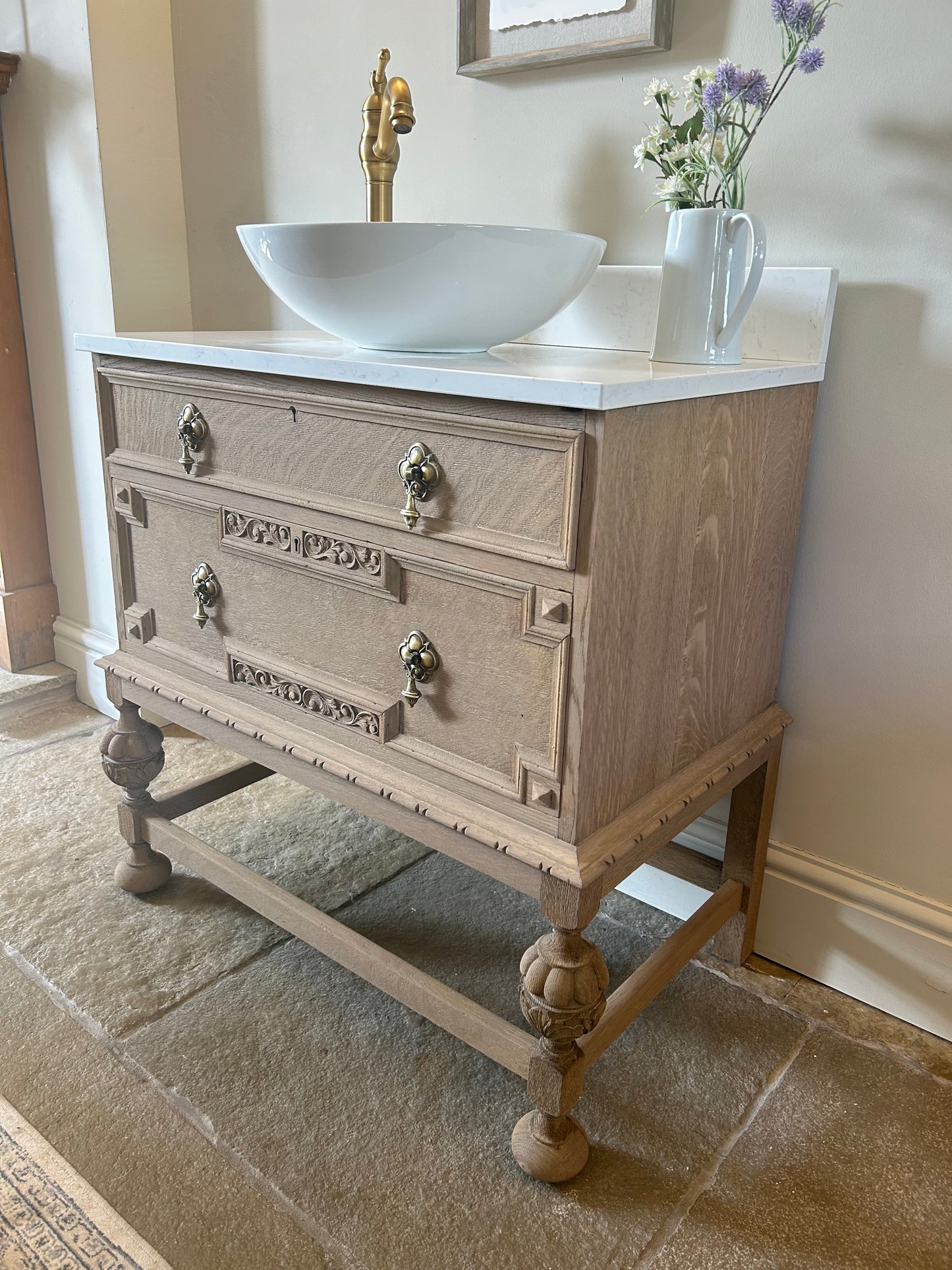 Solid Oak Vaintage Vanity unit with Quartz/Marble top and Upstand. (82cm wide)