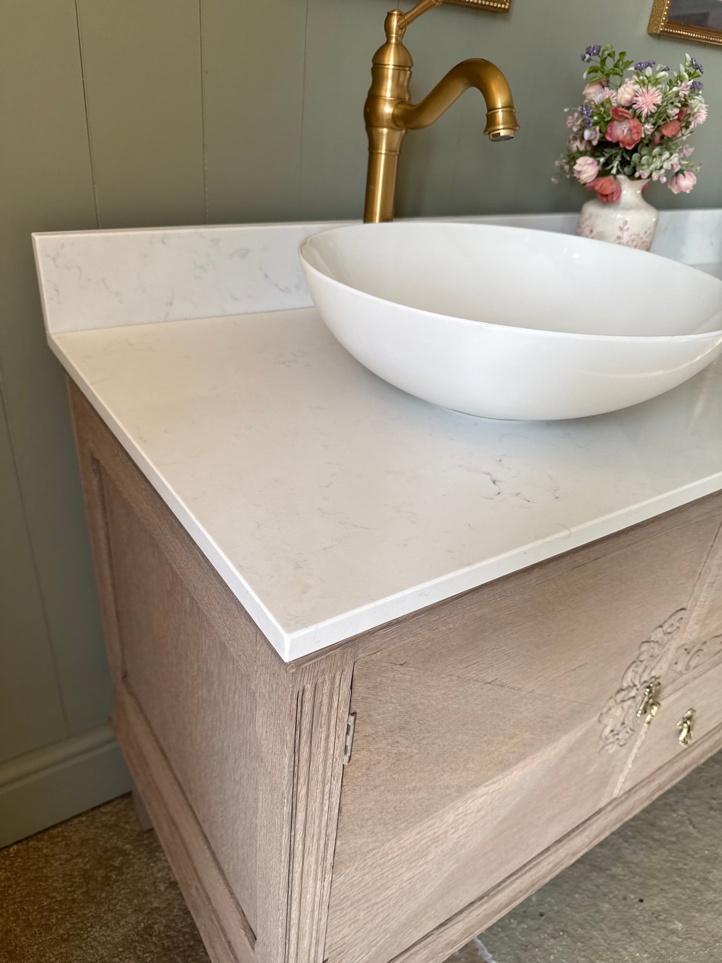 Beautiful, Vintage Solid Oak , Double Vanity Sink, Carrara Quartz top, Upstand and two basins (154.5cm wide)