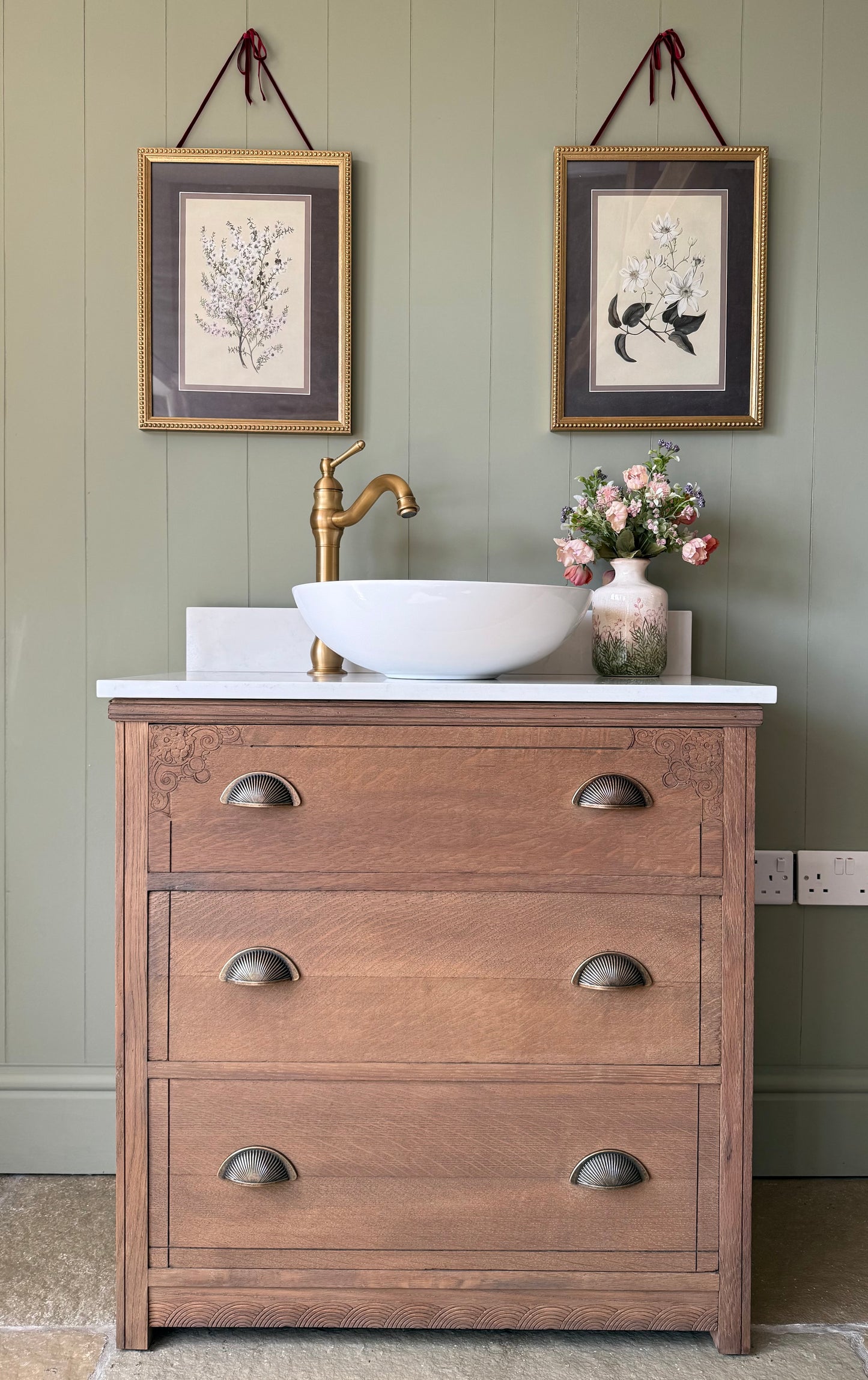 Small Vintage Solid Oak Vanity Sink, Quartz Top, Upstand and basin (79cm wide)