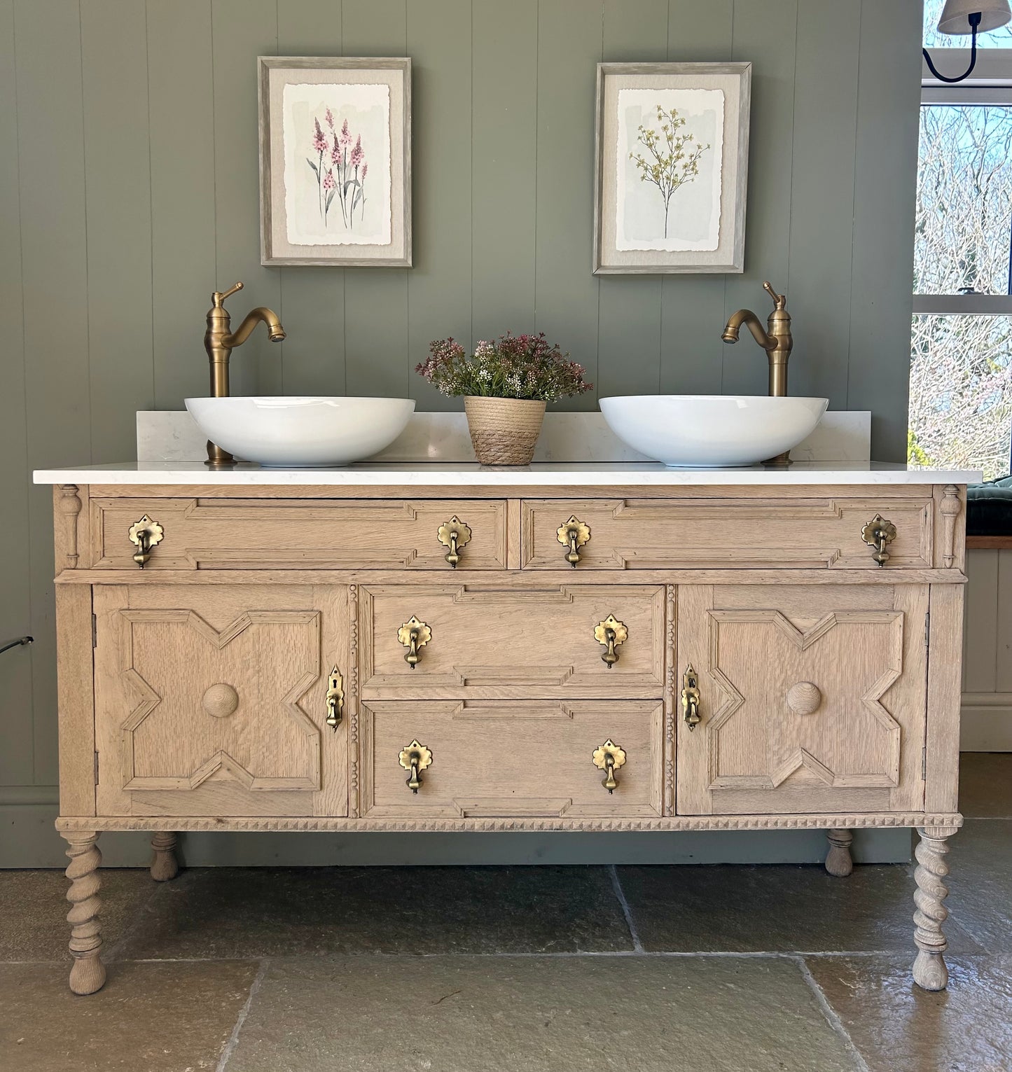 Vintage Oak Double vanity sink (147cm wide) quartz top, Upstand and basins