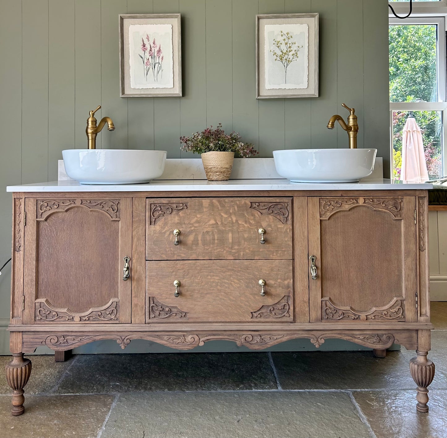 Beautiful large Double Vanity sink, Carrara Quartz top, countertop basins and upstands. ( 155cm wide)