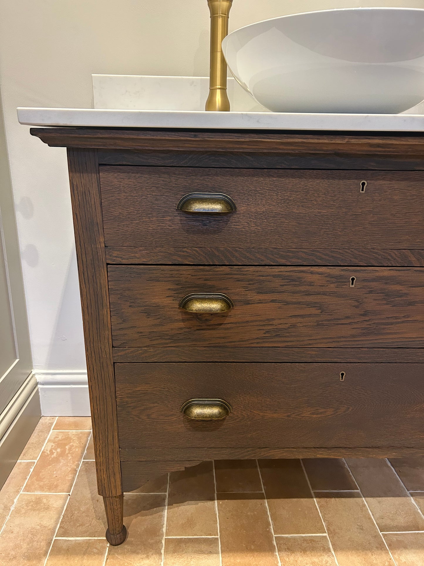 Single Solid Dark Oak Vanity Sink with quartz/marble top, basin and Upstand. 93.5cm wide