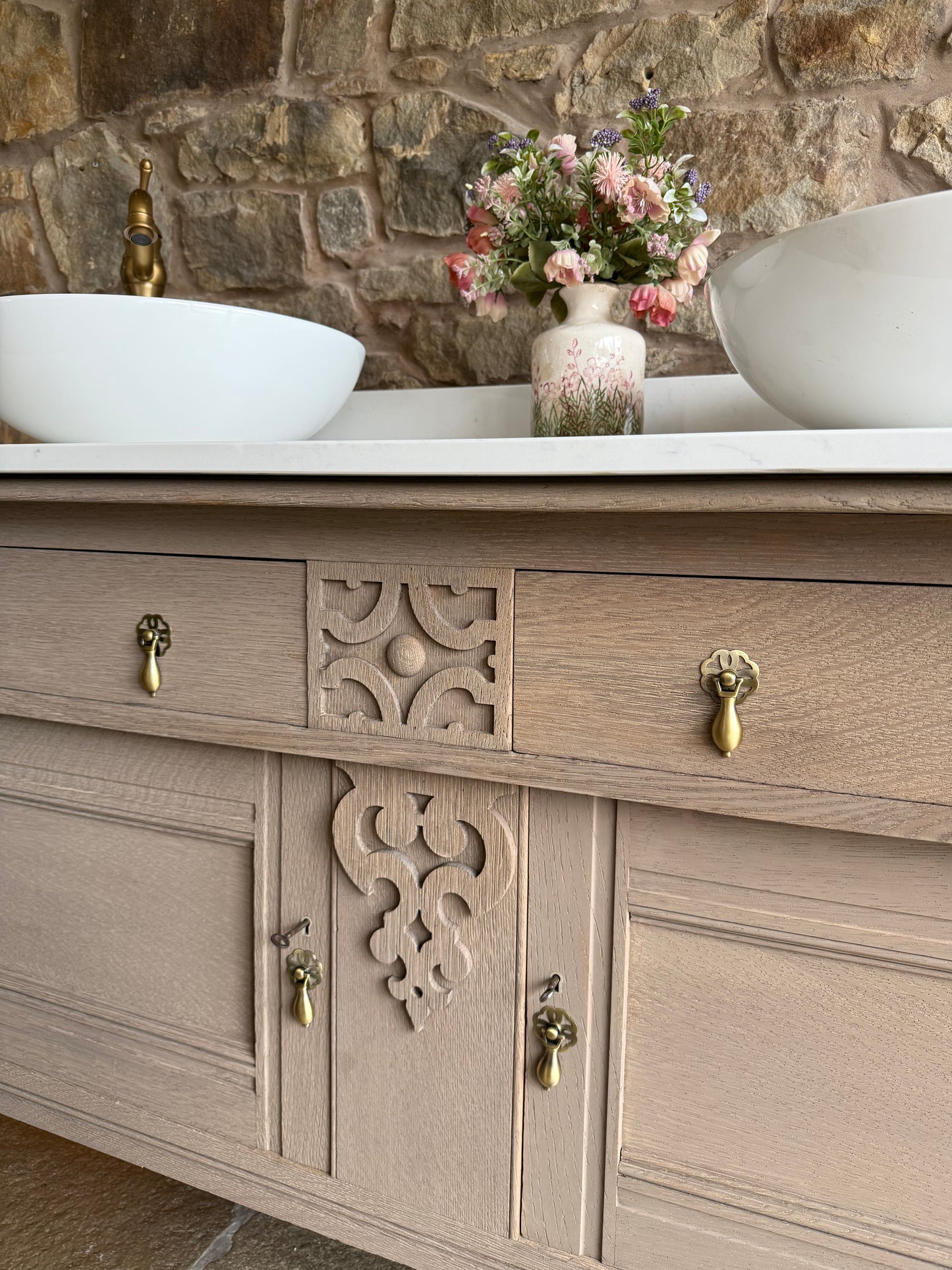 Vintage Oak Double Vanity Sink Unit, Carrara Quartz Top, Upstand and Basins (154cm wide) Finished in a Light Oak