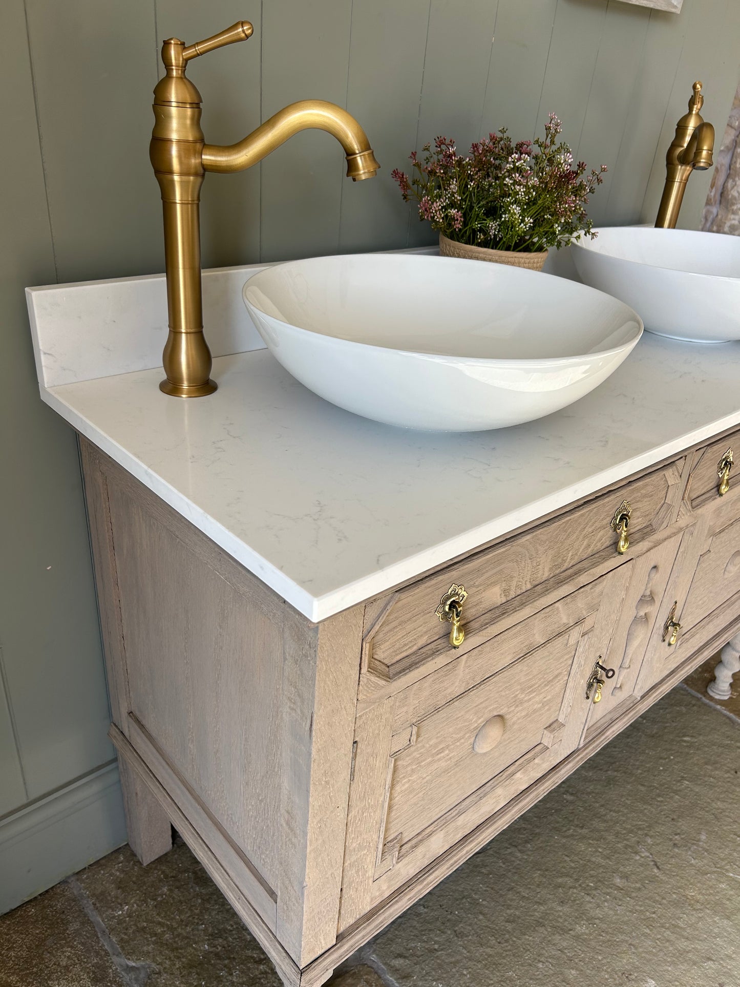 Double Vanity Sink, Solid Weathered Oak with basins, quartz top and Upstand. 123cm wide