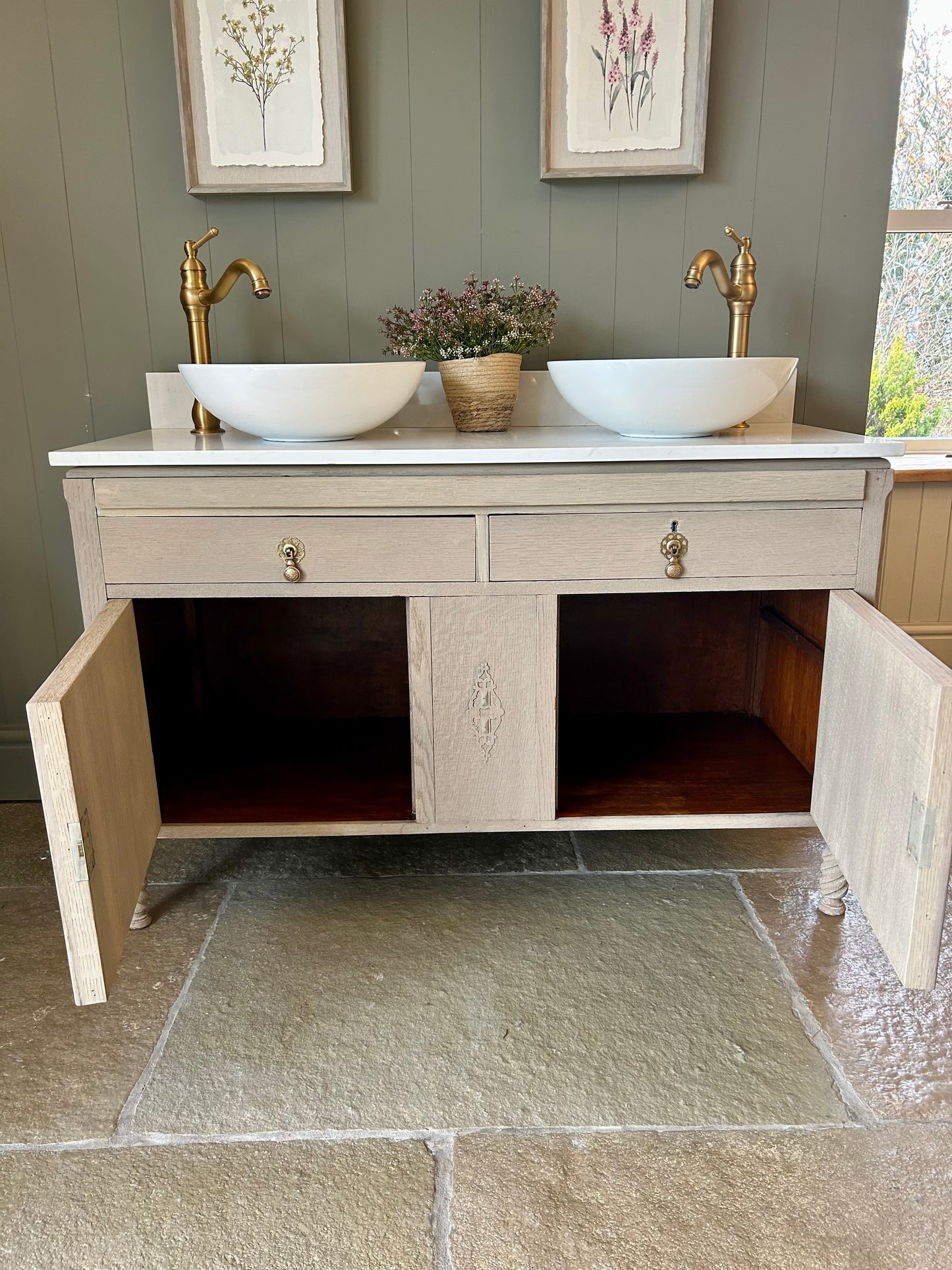 Vintage light Oak Vanity Sink Unit with Quartz top, Upstand and two basins. (124cm wide)