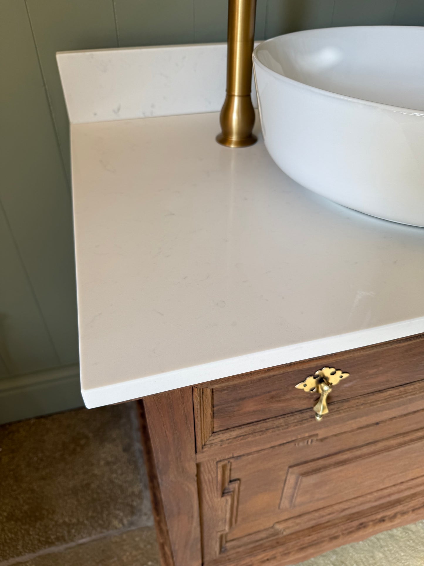 Vintage Oak Double Vanity Sink, Quartz top, Upstand and two basins. (153cm wide)