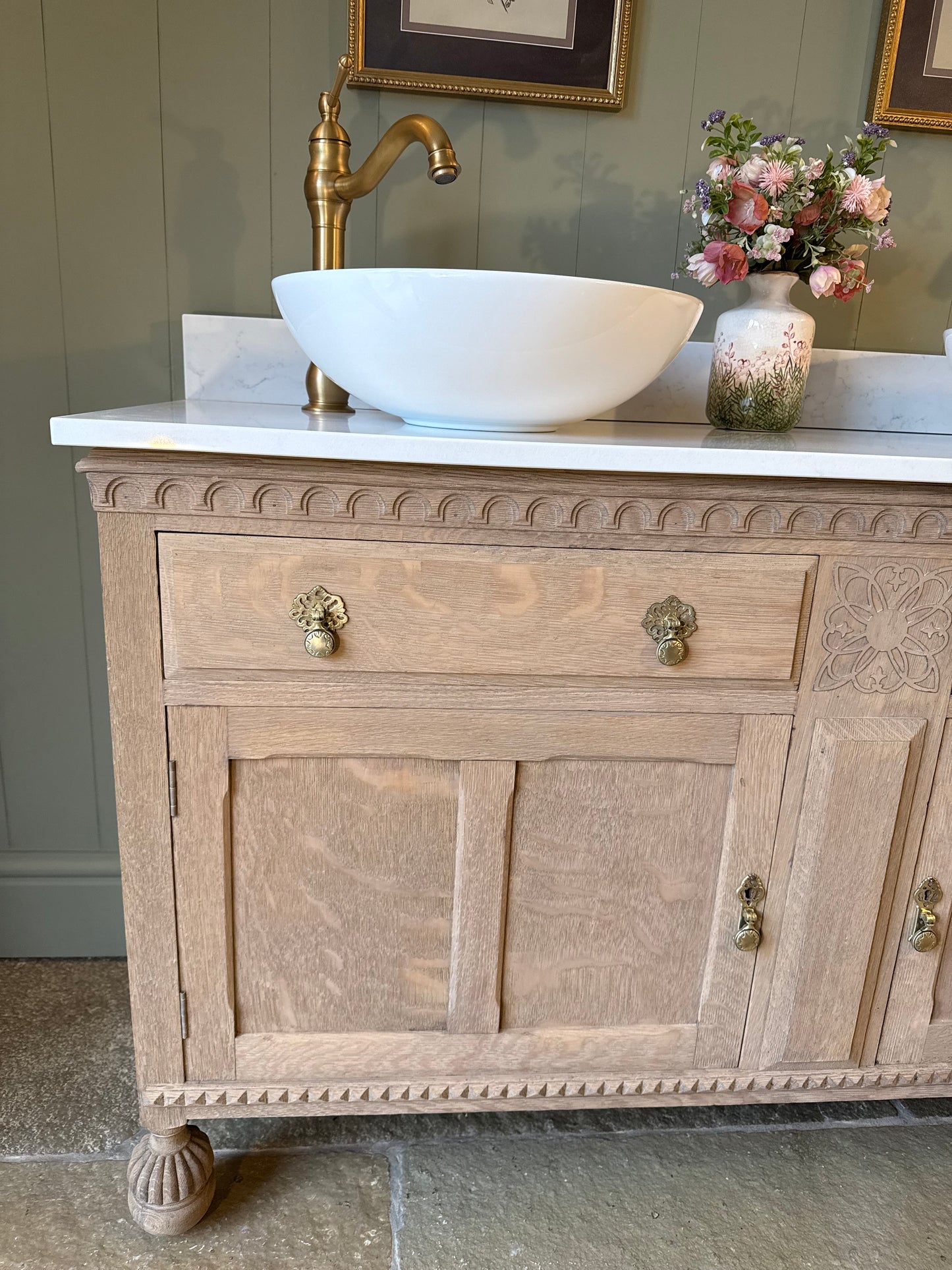 Vintage Oak Double Vanity Sink, Quartz top, Upstand and two basins. (139cm wide)