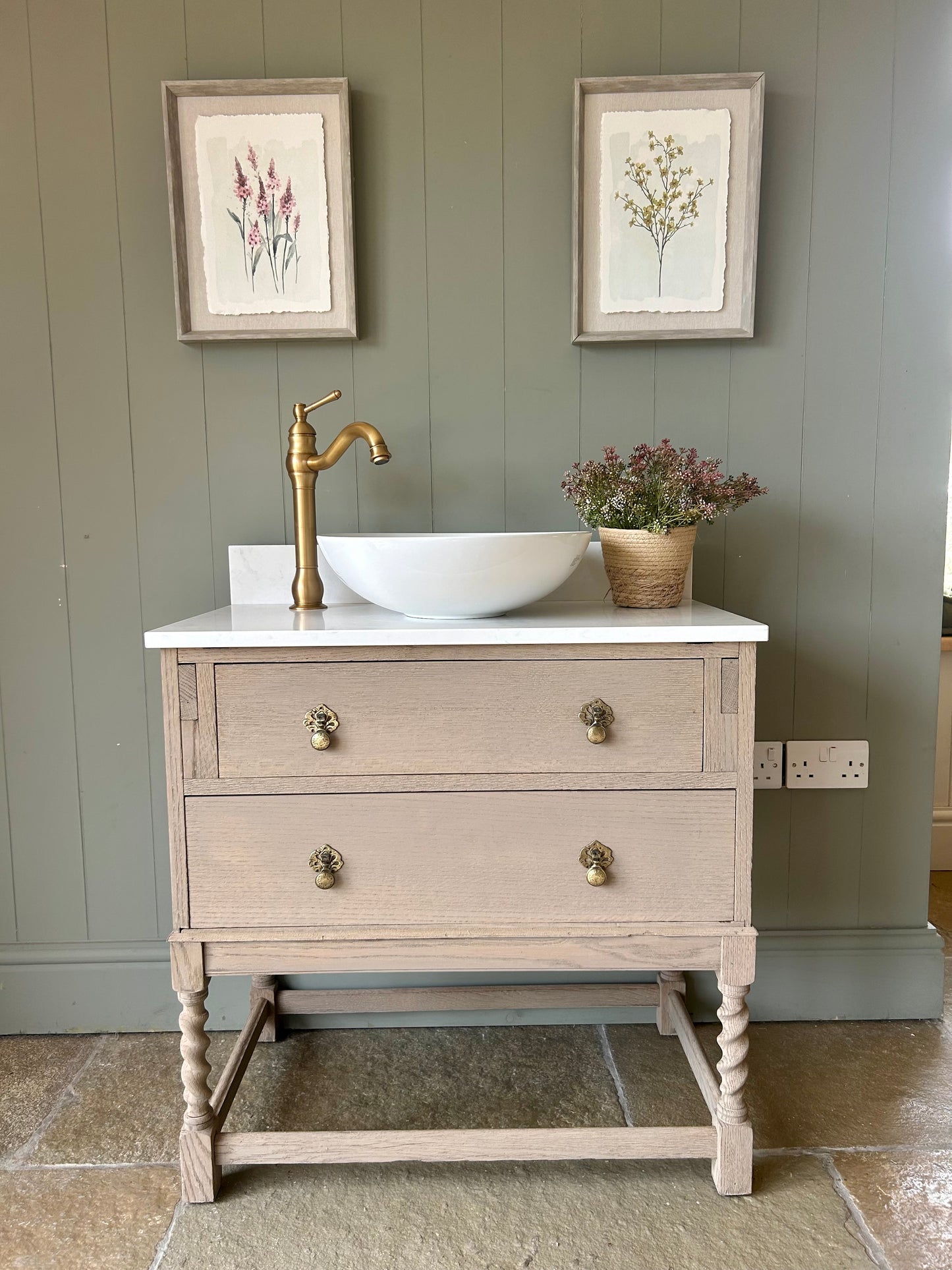 Solid Oak Vanity Sink with Quartz top, Upstand and basin 79cm wide