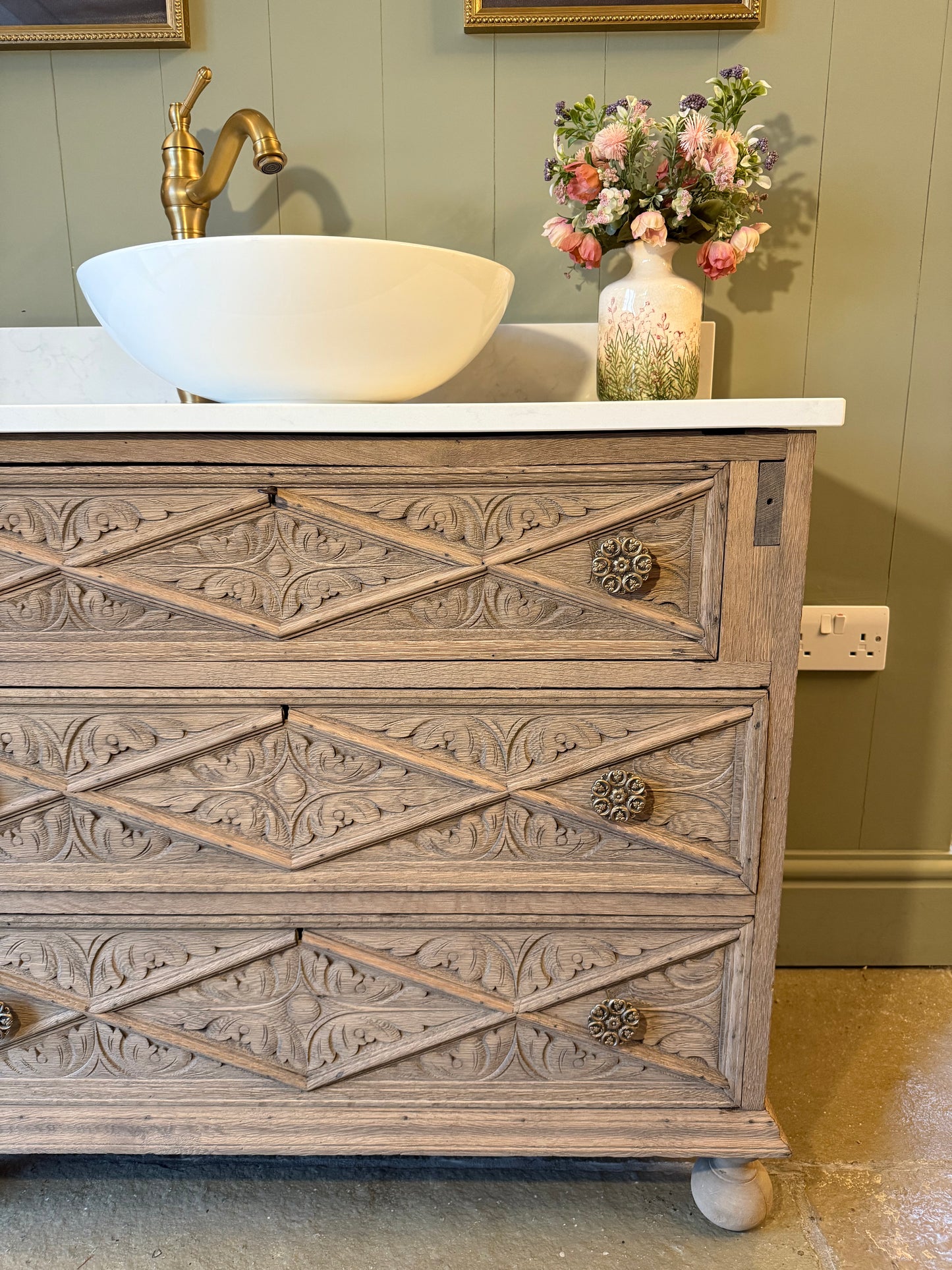 Antique Carved Oak Vanity Sink, Quartz top, Upstand and Basin. (88cm wide)