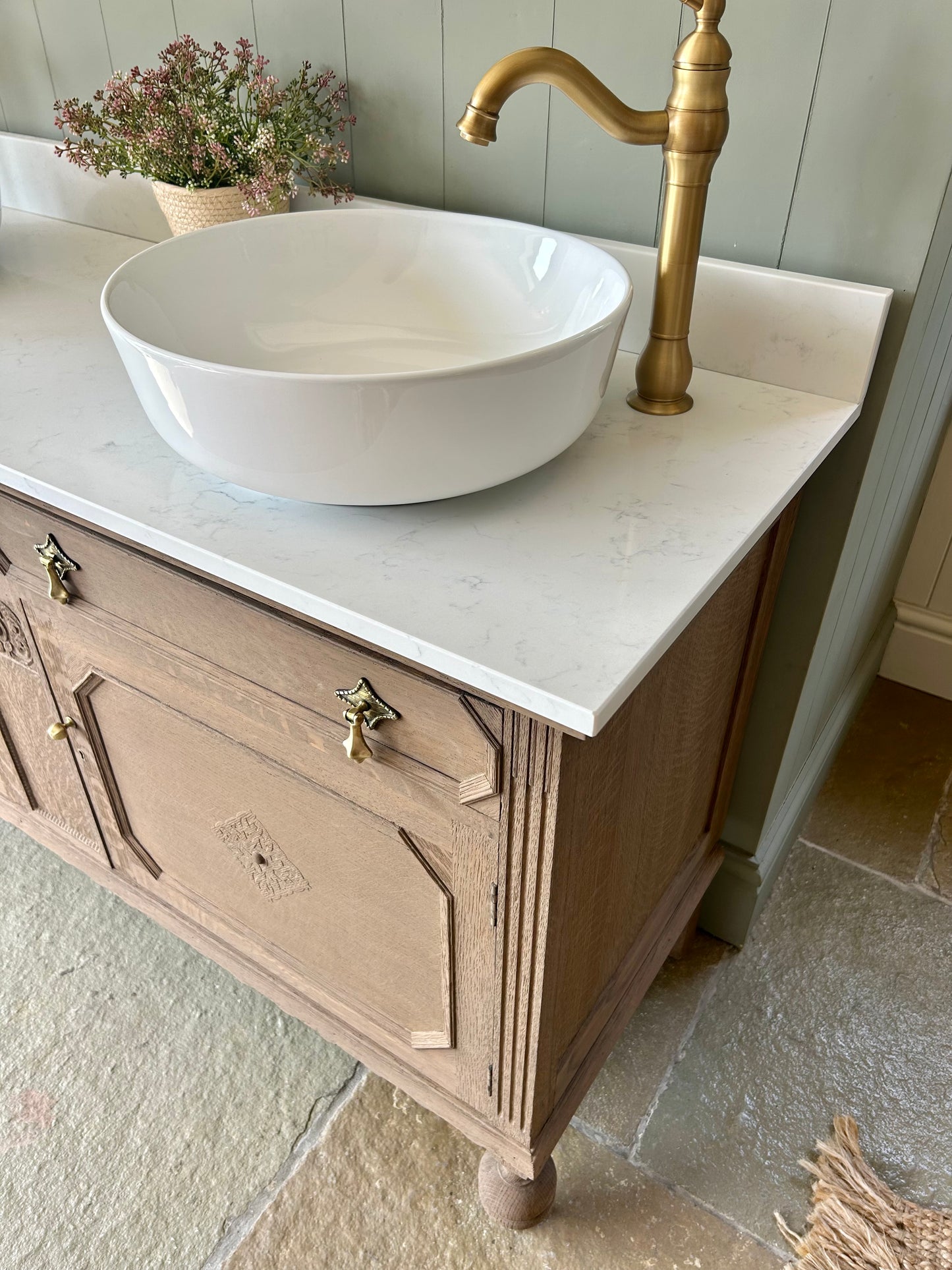 Vintage Double Vanity Sink, Solid Oak, Carrara Quartz top, basins and Upstand. (152cm wide)