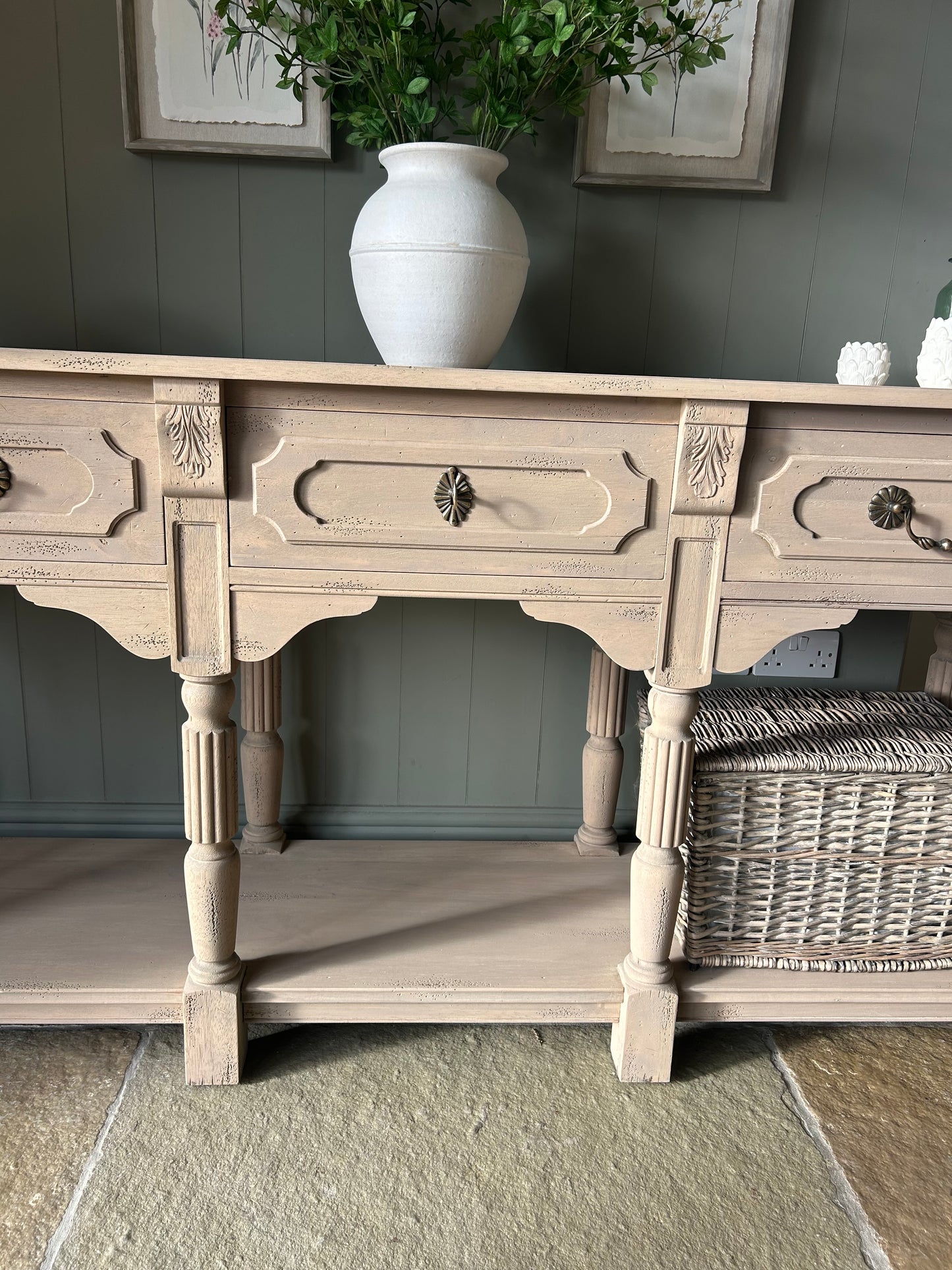 Large rustic Console Table finished in a light weathered oak.
