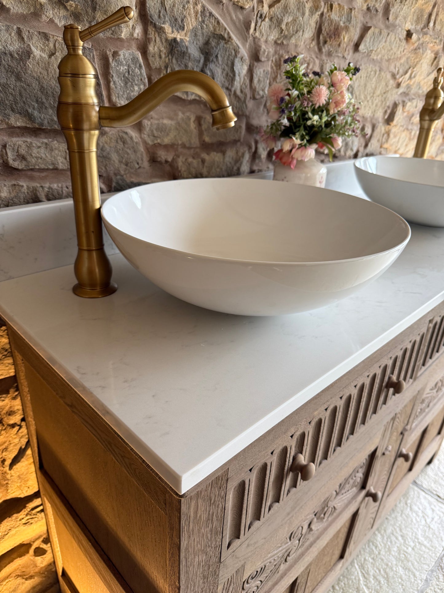 Solid Oak Double Vanity Sink Unit, Quartz Top, Upstand and two basins. (127cm wide)