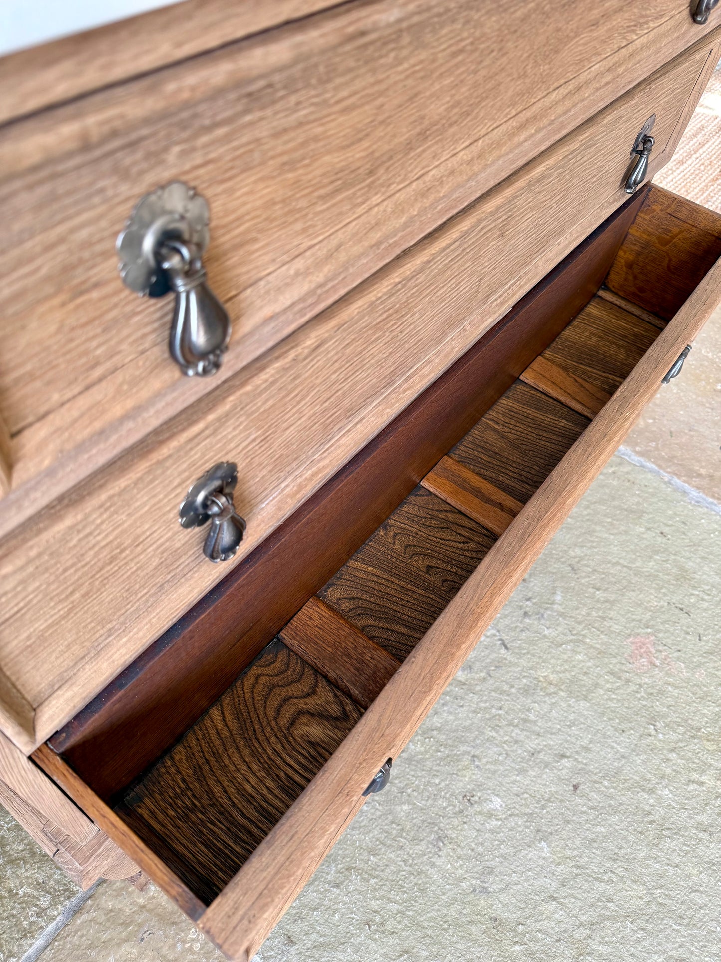 Vintage Oak Vanity Sink, Carrara Quartz top, upstand and Basin (90cm wide)