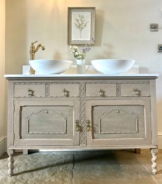 Double vintage vanity sink with Marble/quartz top finished in a light Weathered oak style. 123cm wide.