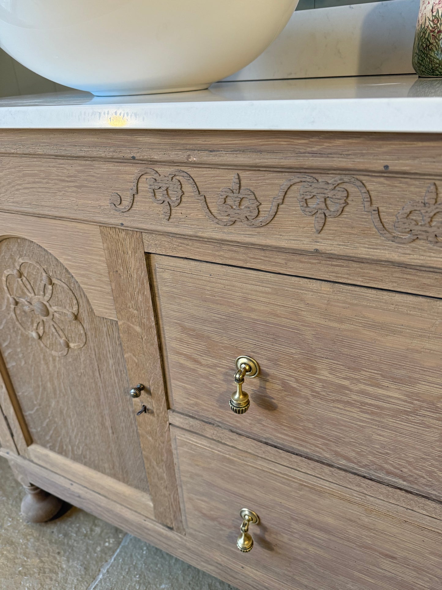 Vintage Oak Double Vanity Sink, Quartz top, Upstand and two basins (138cm wide)