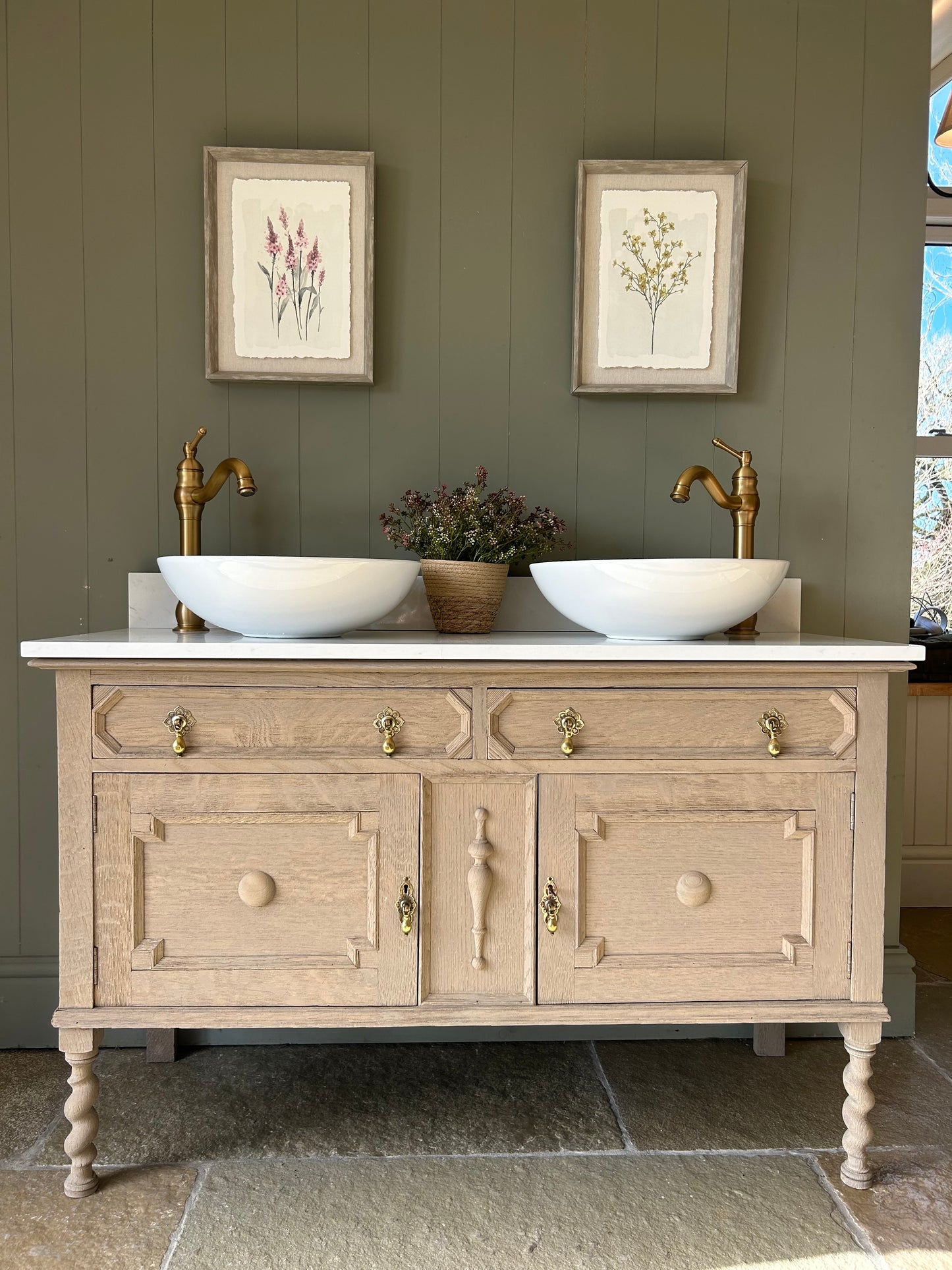 Double Vanity Sink, Solid Weathered Oak with basins, quartz top and Upstand. 123cm wide