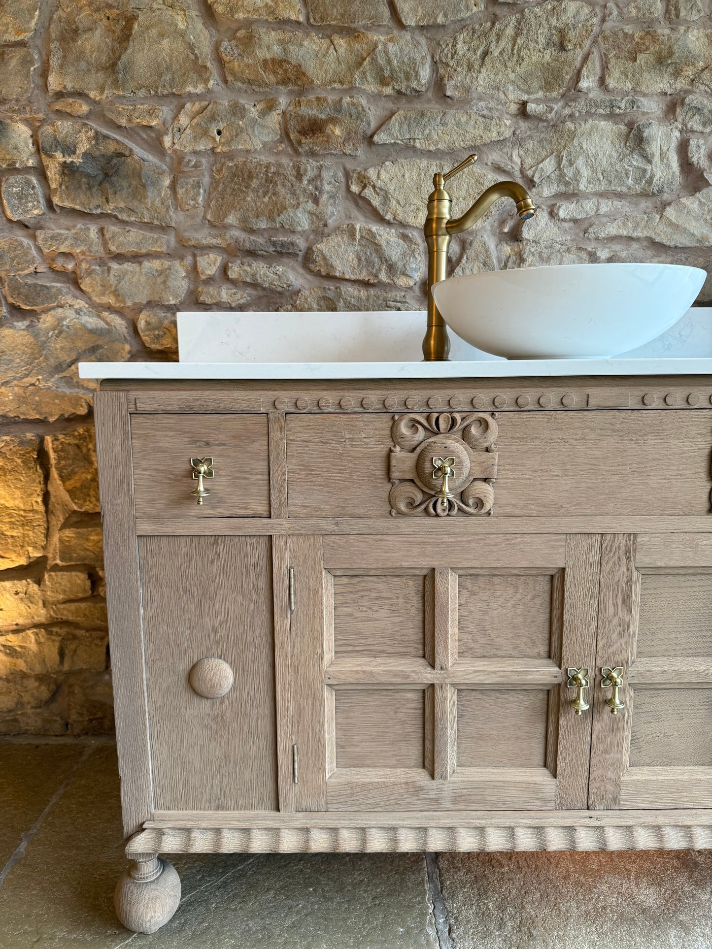 Vintage Solid Oak Vanity Sink, Carrara Quartz top, Upstand and basin. (134cm wide)