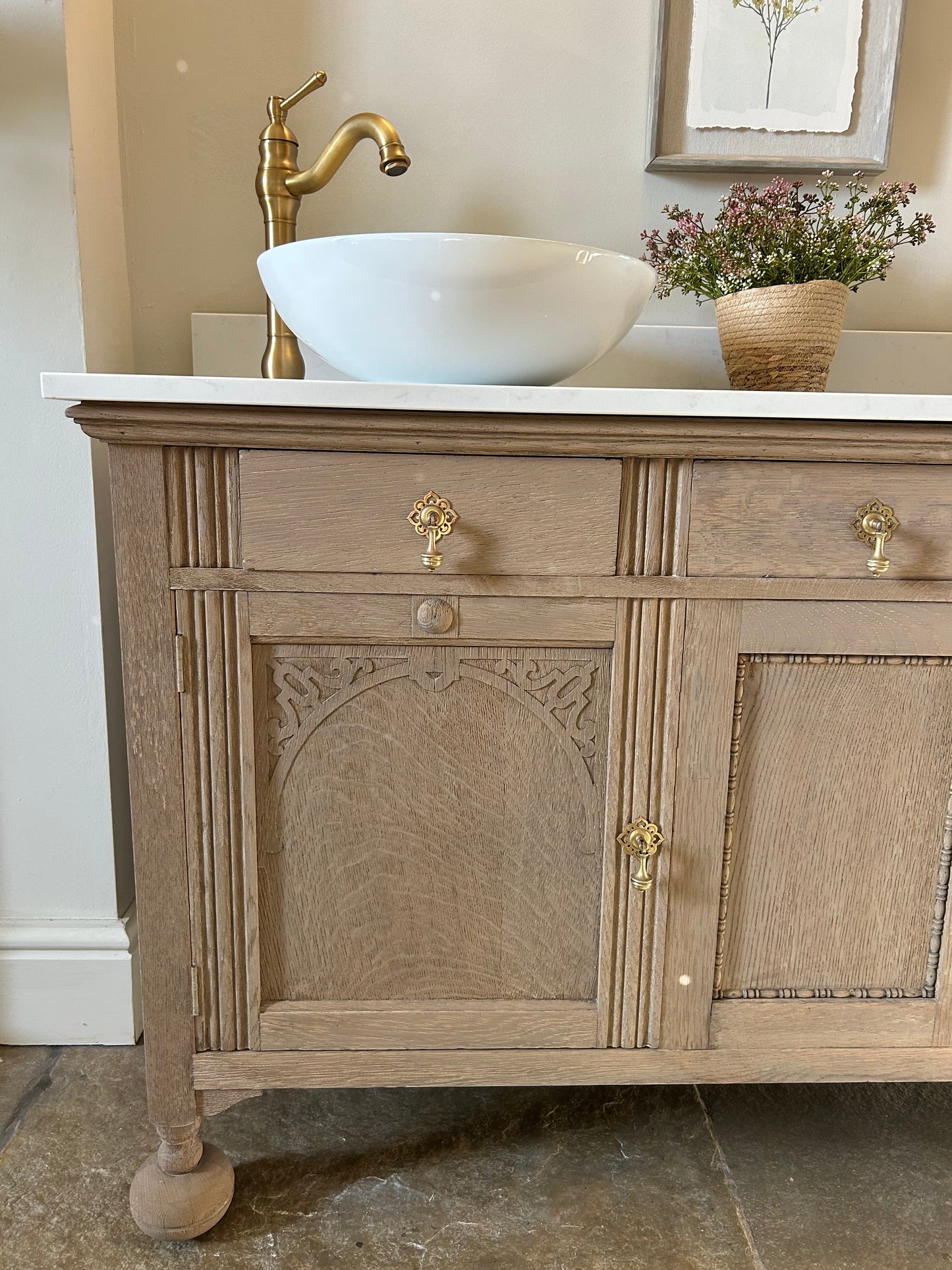 Double Vanity Sink in a light oak with quartz top, Upstand and basins. 140cm wide.