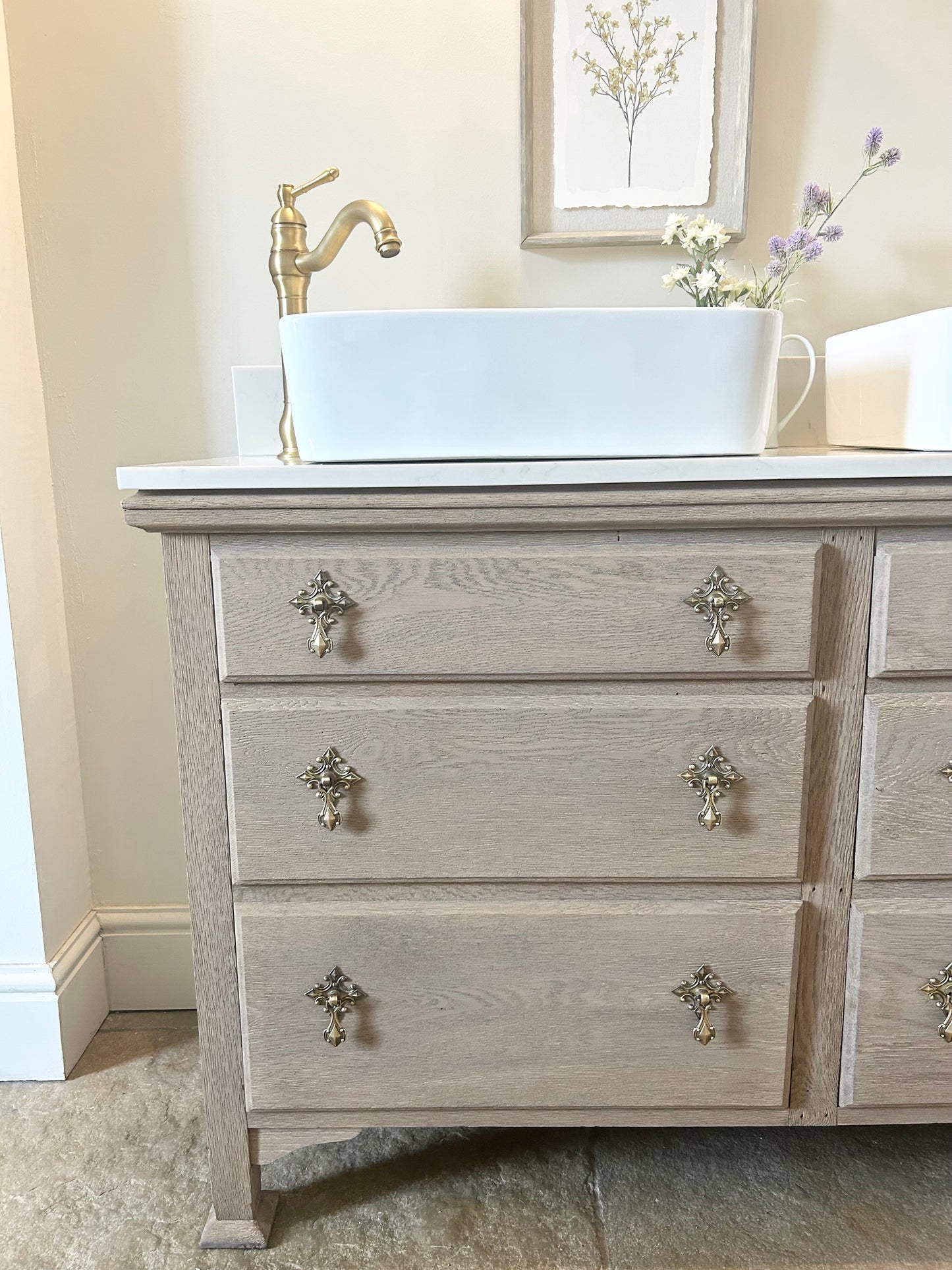 Double Vanity Sink with Quartz top.