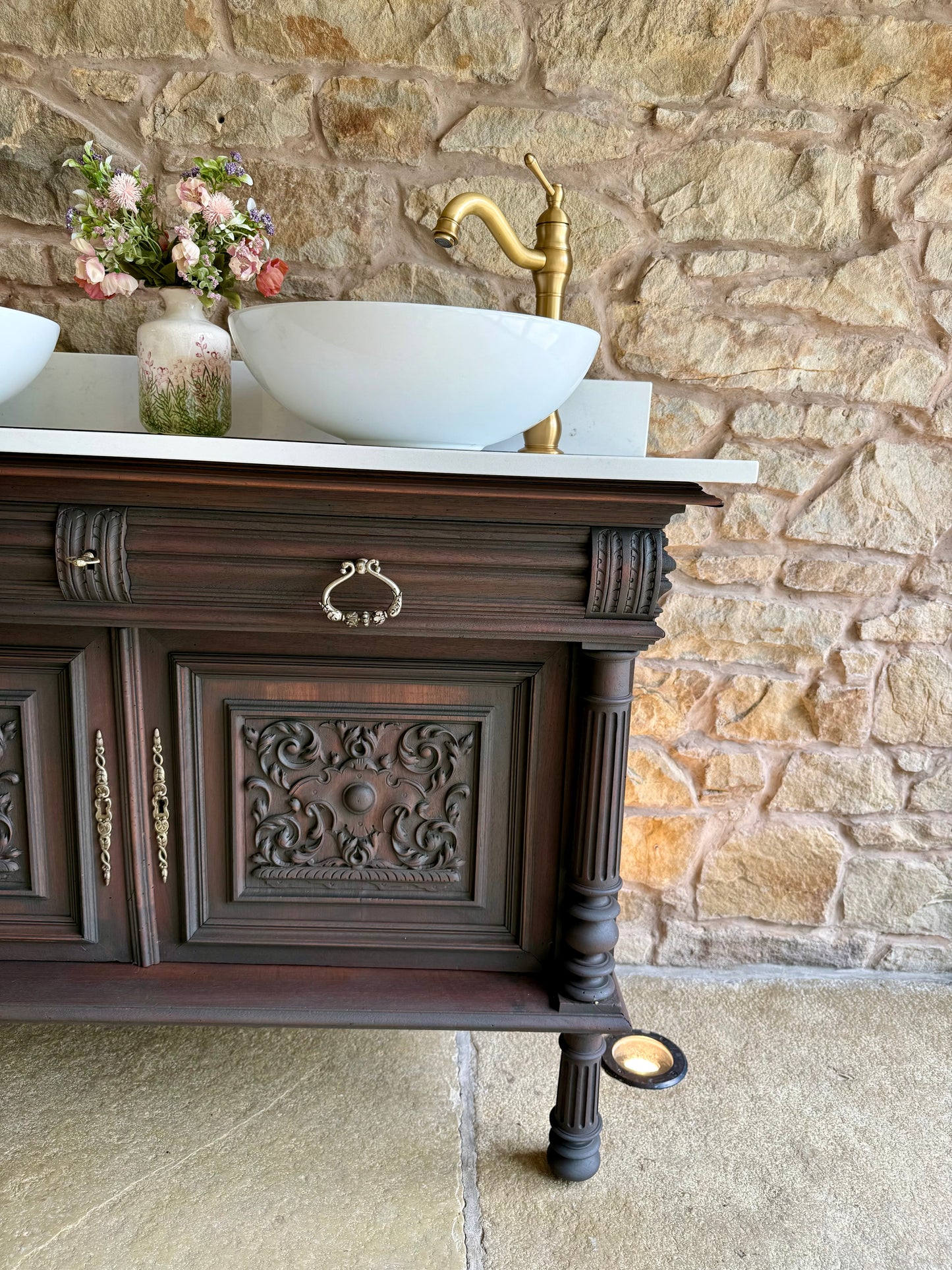 Antique Classic Dark Double Vanity Sink Unit, Quartz Top, Upstand and Two Basins (124cm wide)