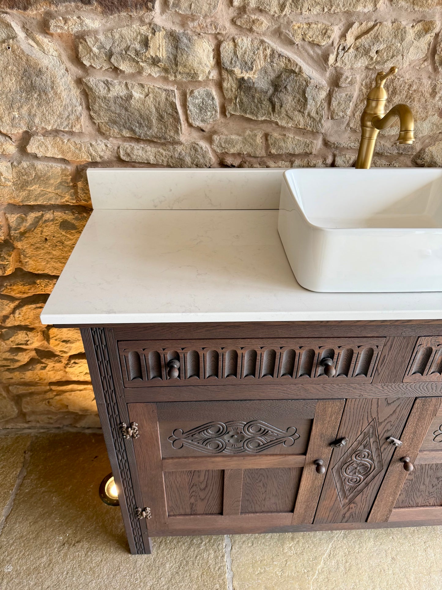 Vintage Classic Dark Oak Vanity Sink Unit, Carrara Quartz top, Upstand and Basin (132cm wide)