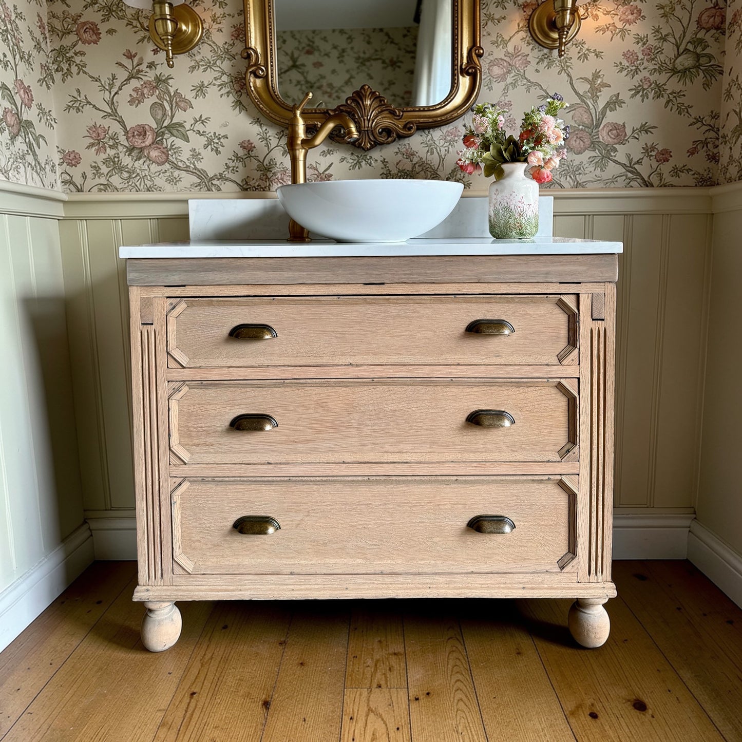 Vintage Oak Sink Unit, Carrara Quartz Top, Upstand and Basin (91cm)