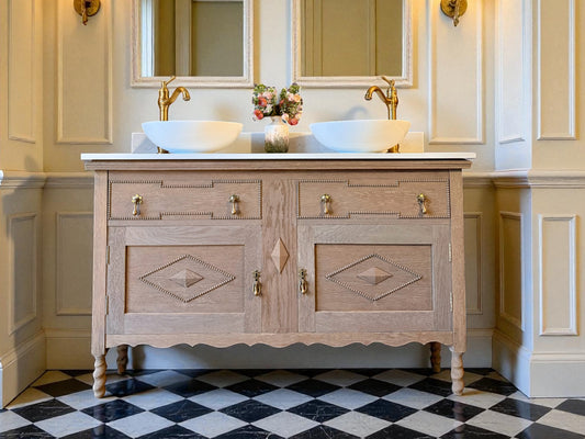 Double Vintage Vanity Sink, Quartz top, Upstand and two basins. (139cm wide)