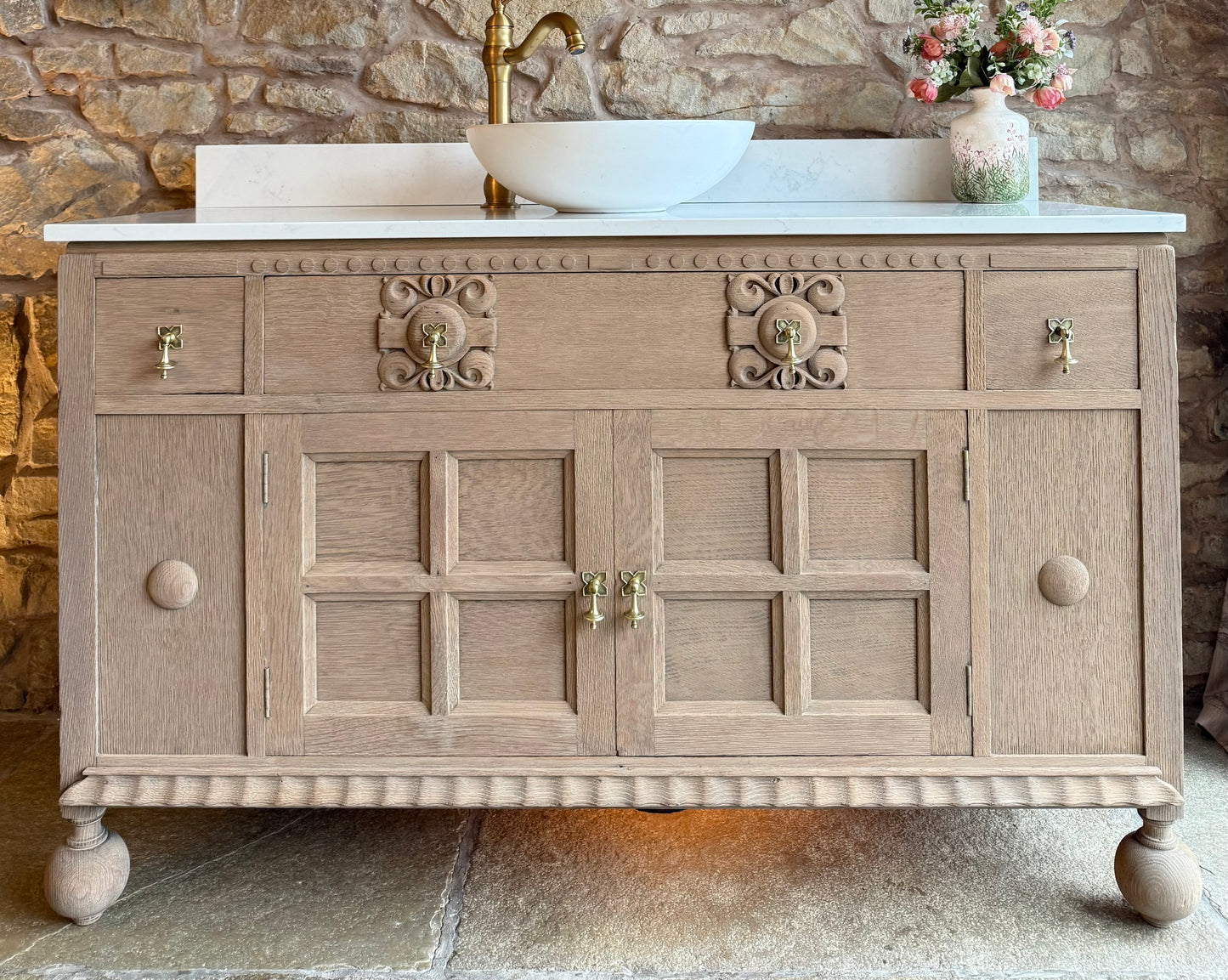 Vintage Solid Oak Vanity Sink, Carrara Quartz top, Upstand and basin. (134cm wide)