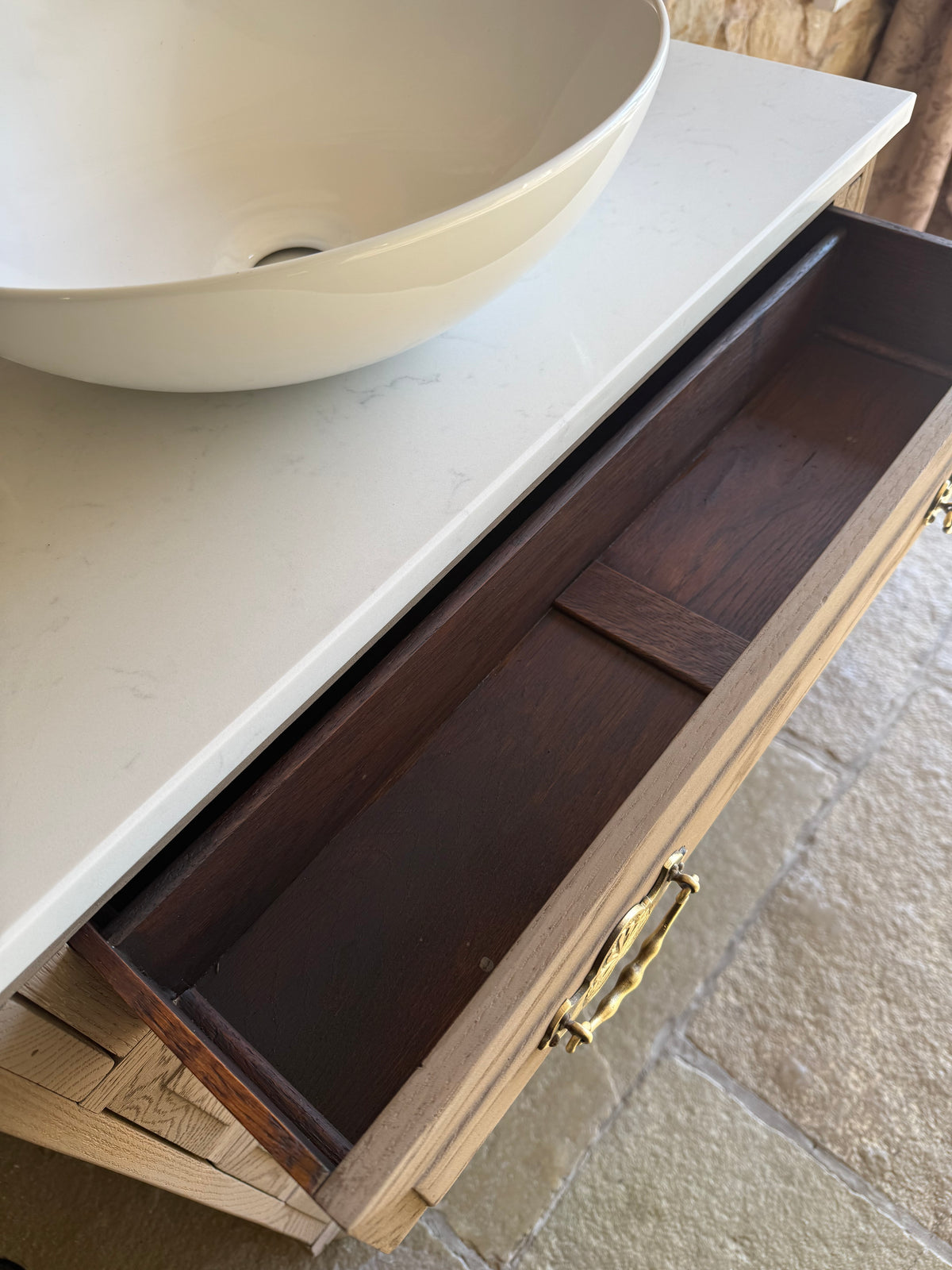 Single Vintage Oak Vanity Unit, Quartz Top, Upstand and Basins (78cm wide)