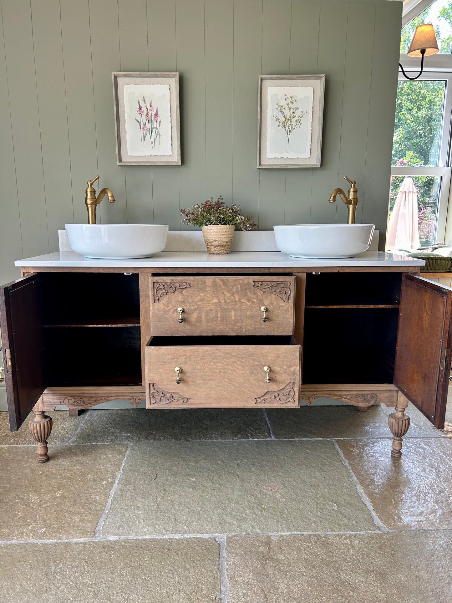 Beautiful large Double Vanity sink, Carrara Quartz top, countertop basins and upstands. ( 155cm wide)
