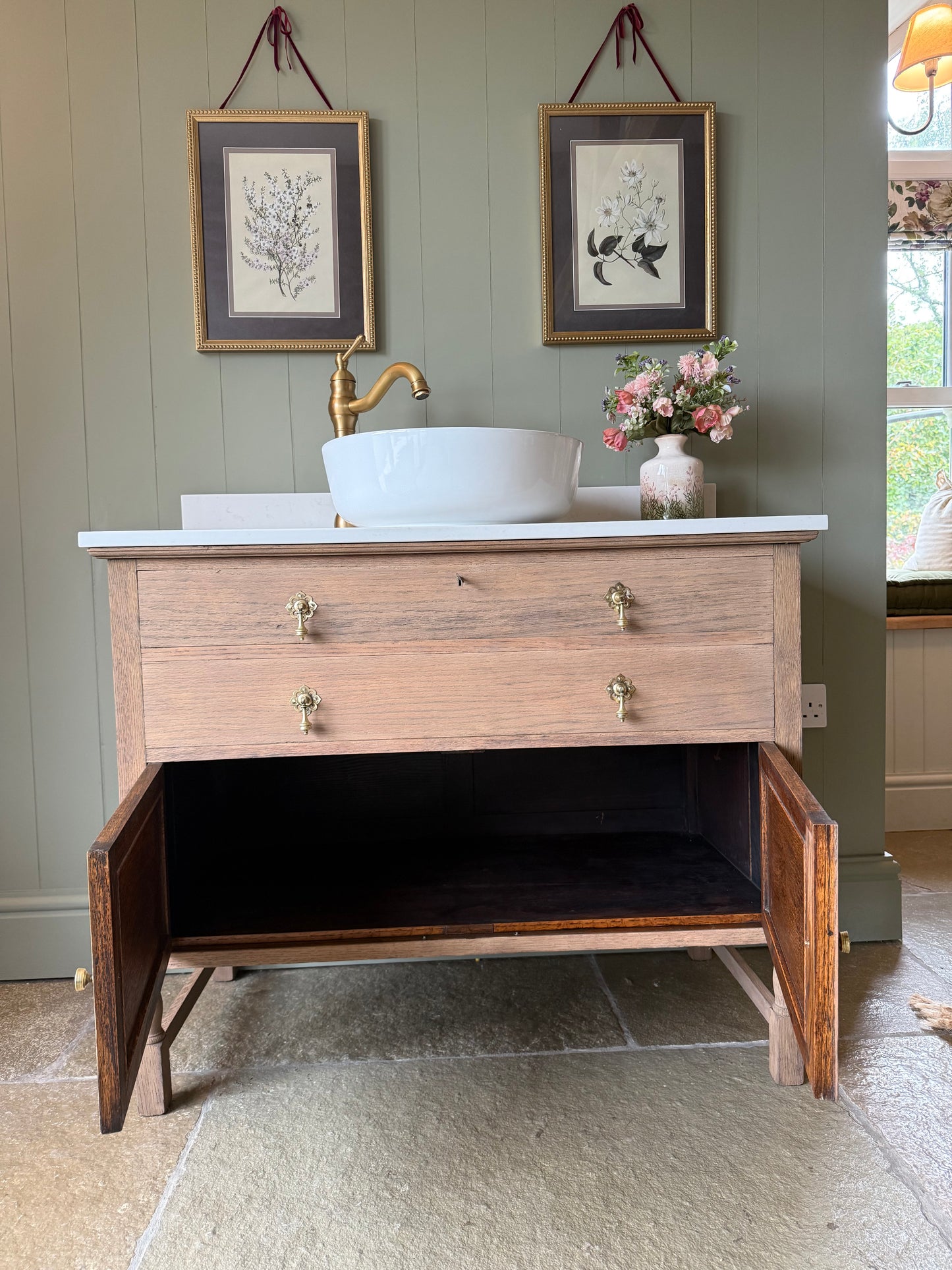 Vintage Single Vanity Sink (mid oak), Carrara Quartz top, Upstand and  basin (101cm wide)