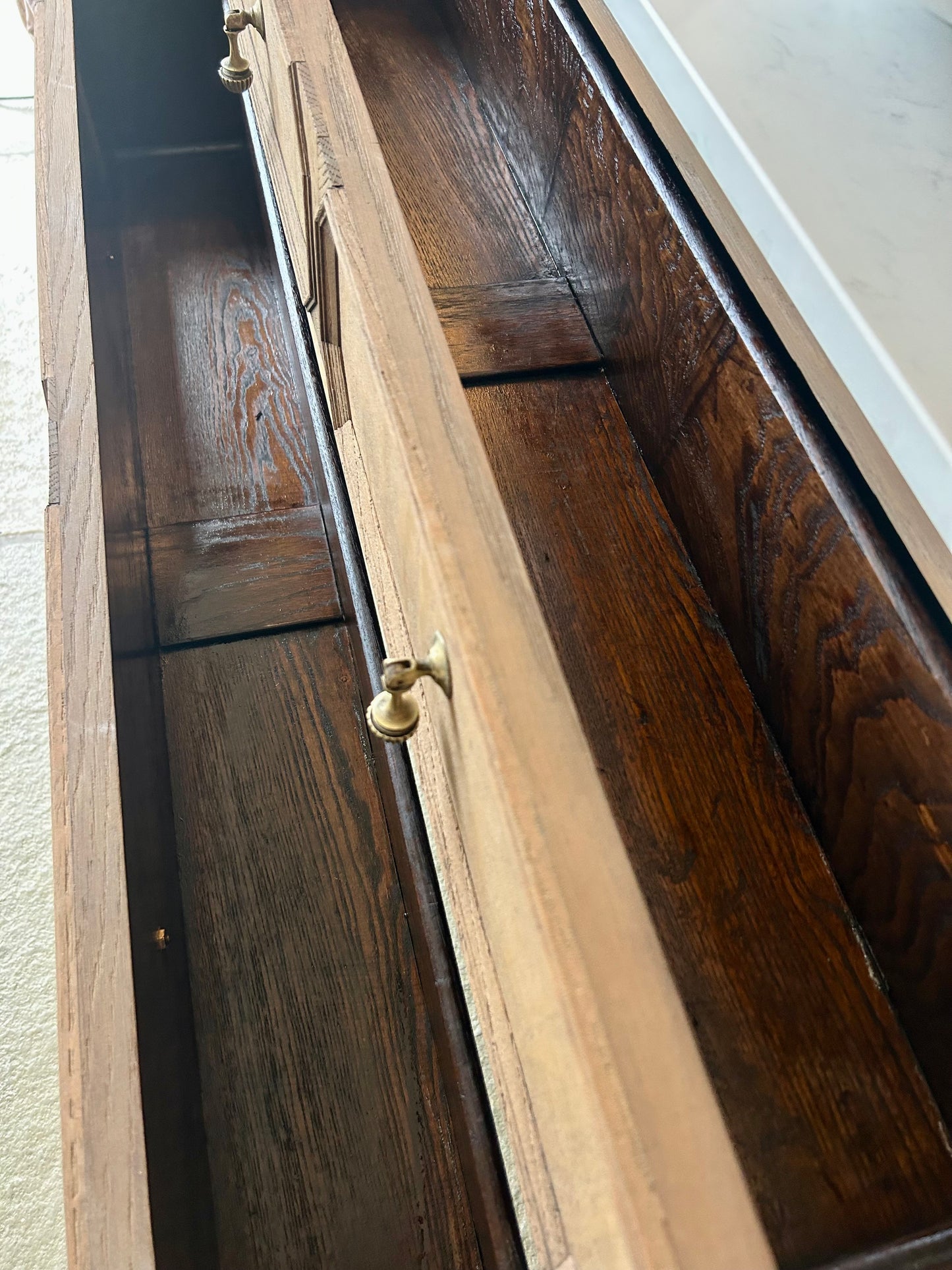 Solid Oak Vanity Sink in Warm Oak, quartz top, Upstand and Basin