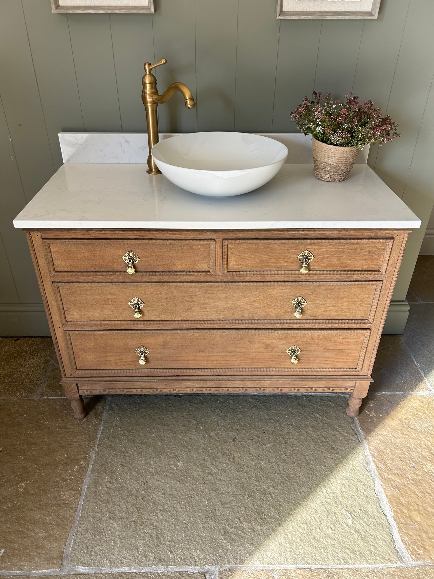 Solid Oak Vanity Sink finished in a warm oak with quartz top, Upstand and basin. 107cm wide