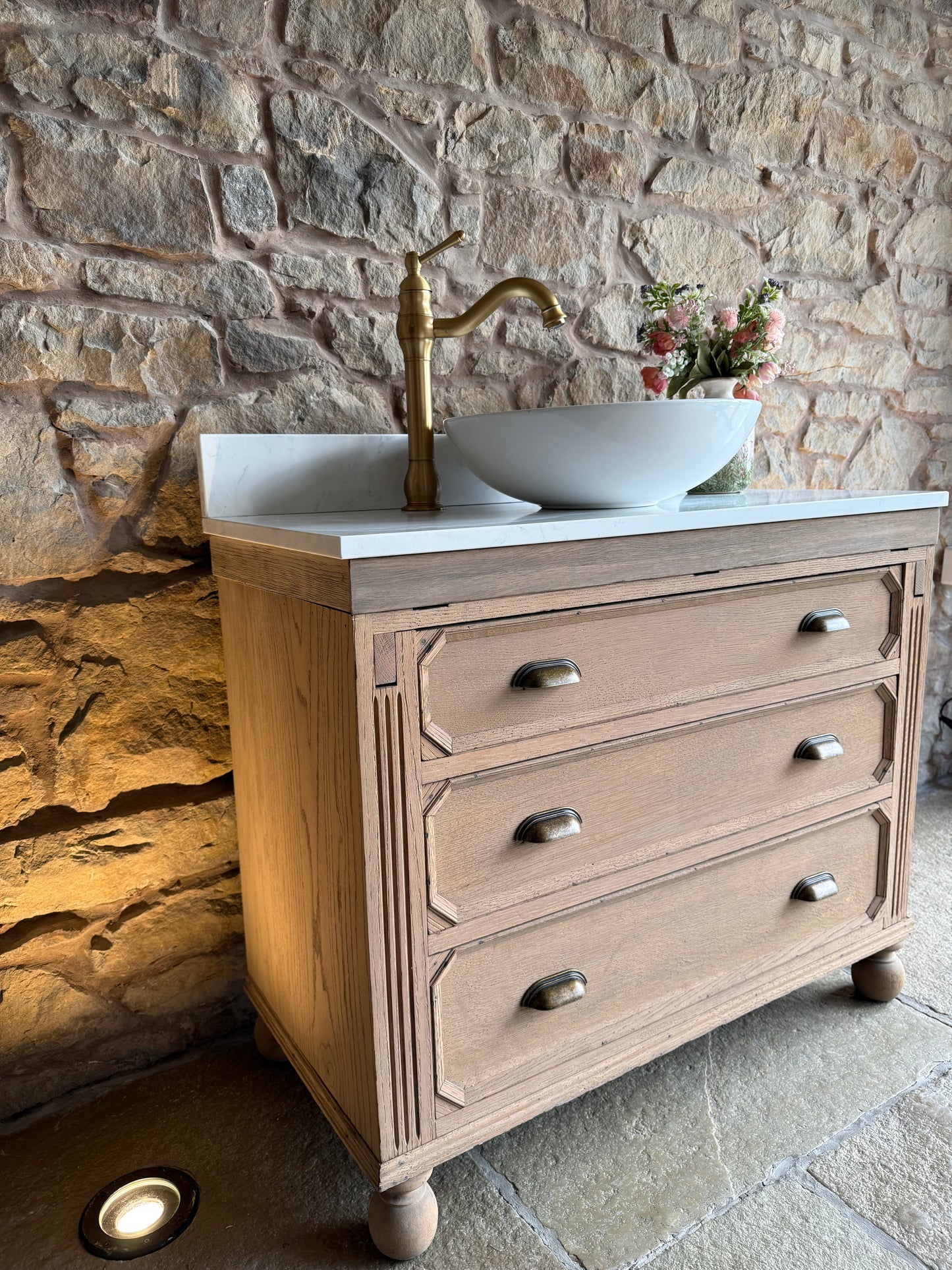 Vintage Oak Sink Unit, Carrara Quartz Top, Upstand and Basin (91cm)